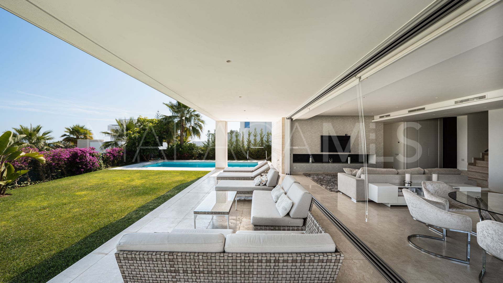 Villa for sale in La Finca de Marbella