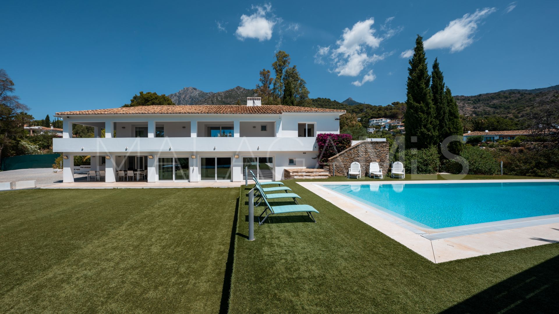 Villa with 6 bedrooms a la venta in Cascada de Camojan