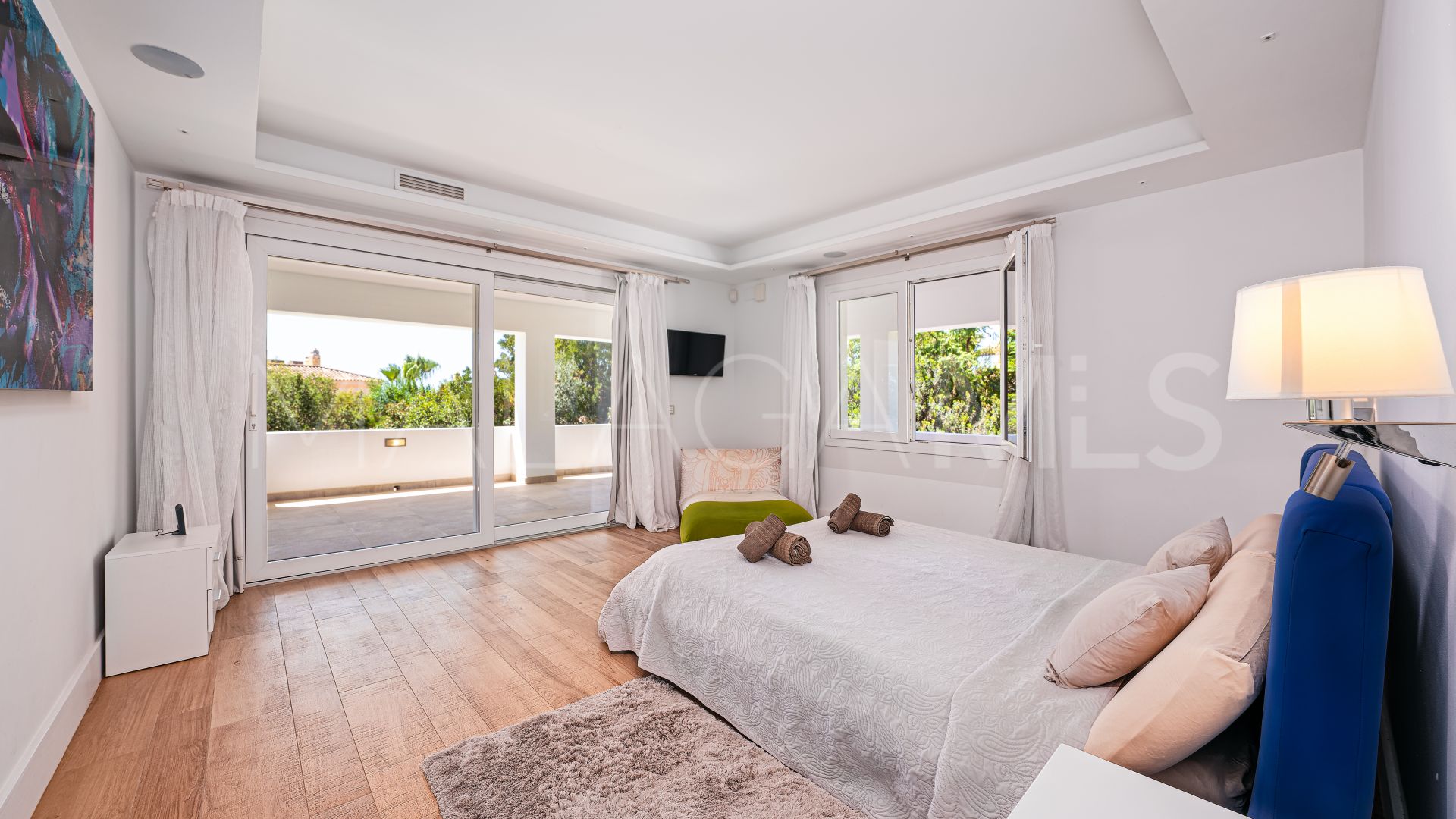 Villa with 6 bedrooms a la venta in Cascada de Camojan