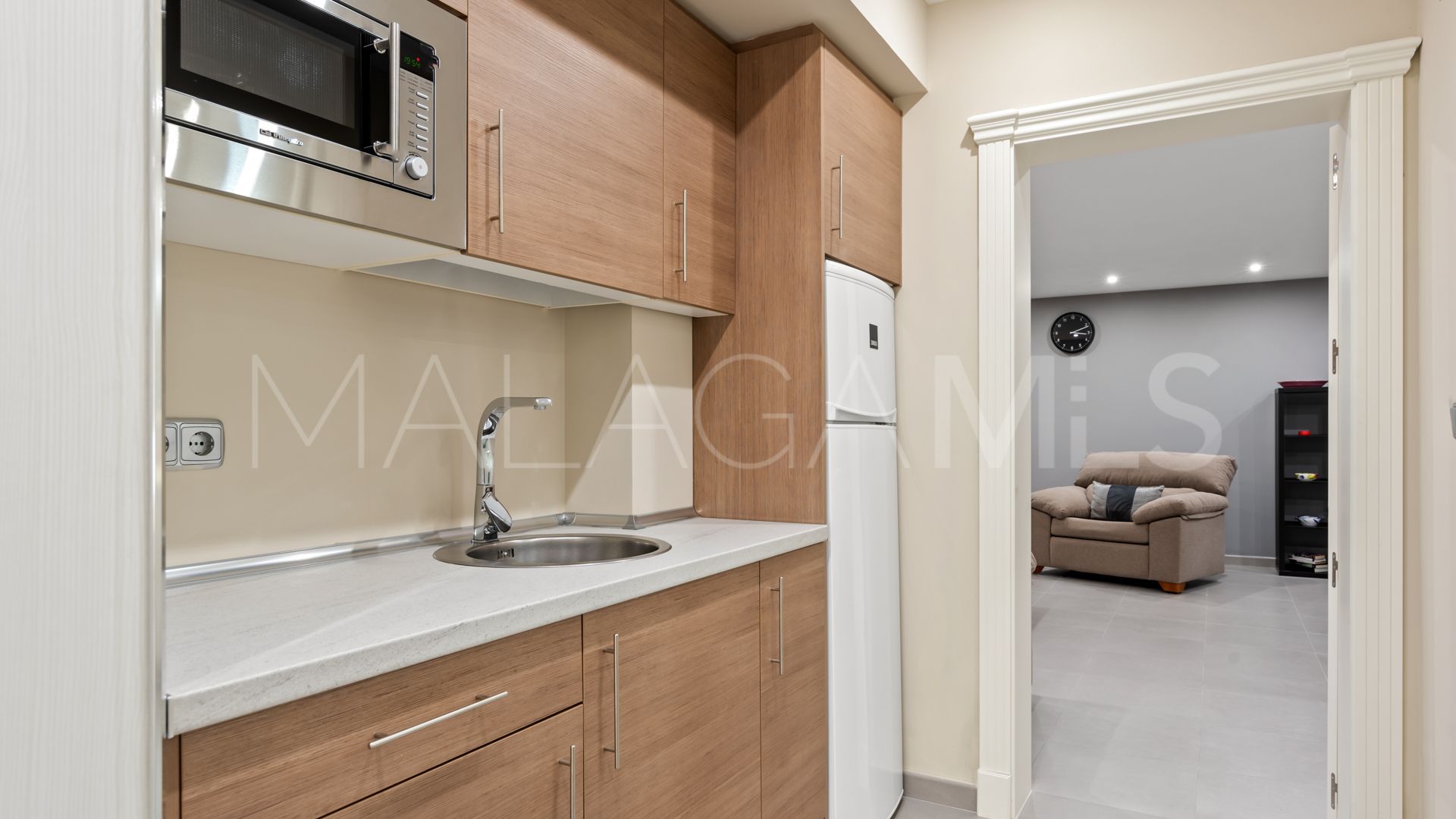 Villa with 4 bedrooms for sale in Elviria