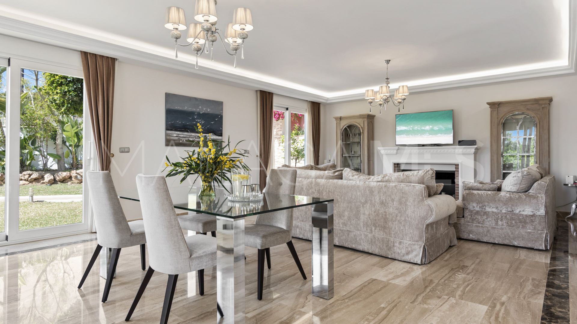 Villa with 4 bedrooms for sale in Elviria