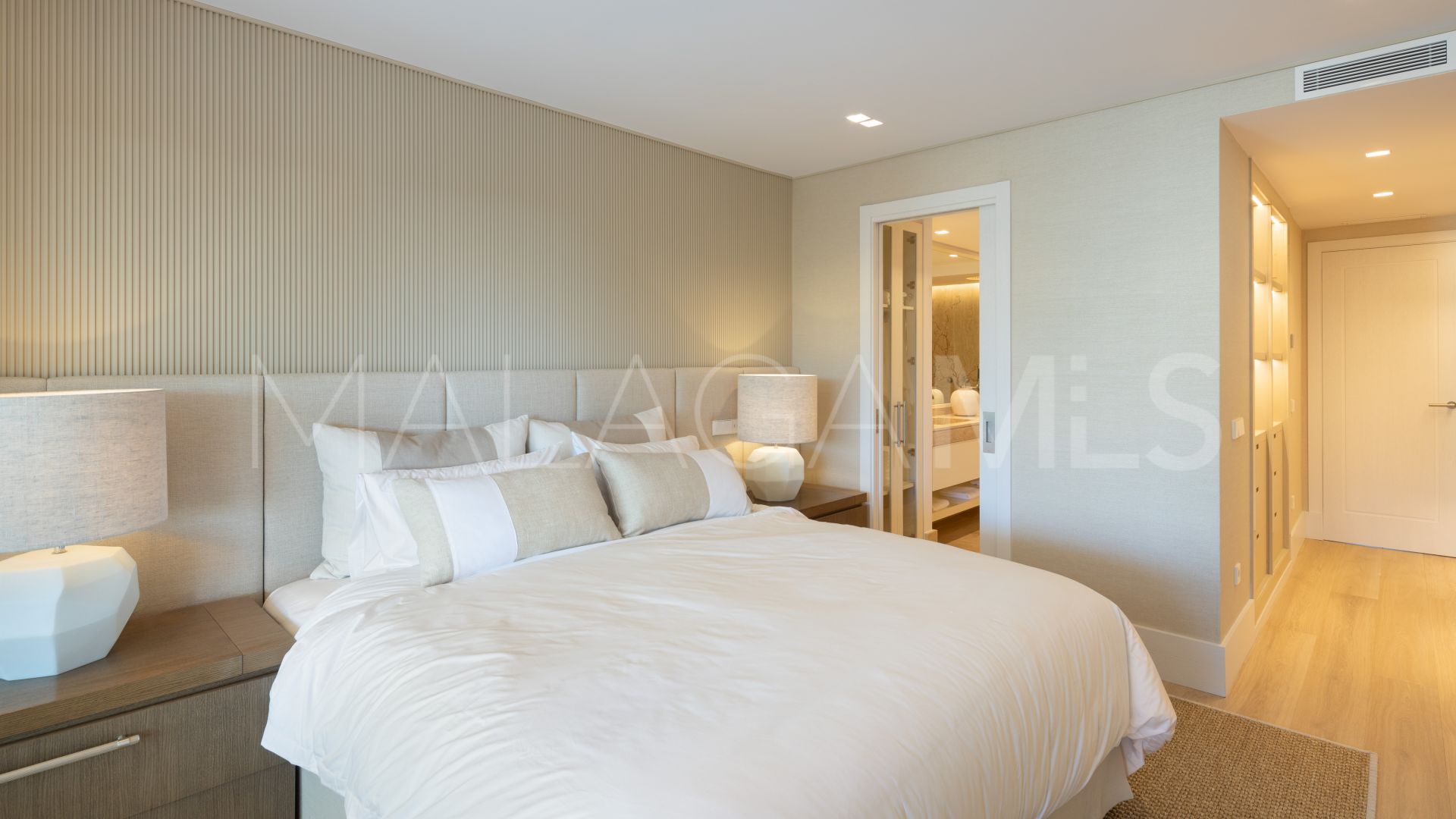 Marbella Golden Mile, apartamento with 3 bedrooms a la venta