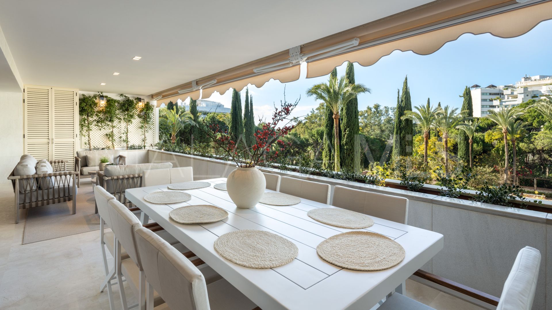3 bedrooms apartment for sale in Marbella Golden Mile
