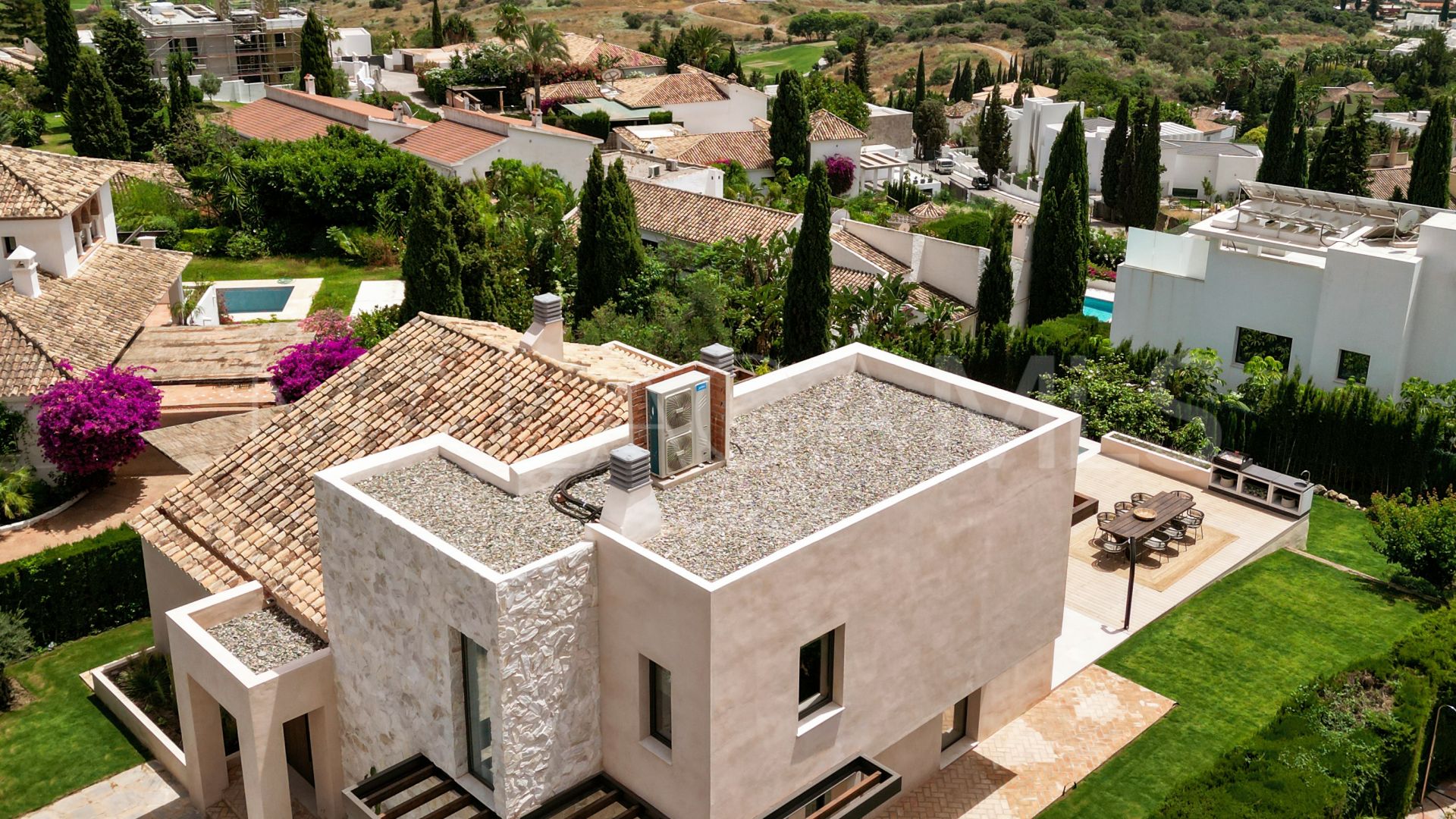 Villa for sale in Paraiso Alto