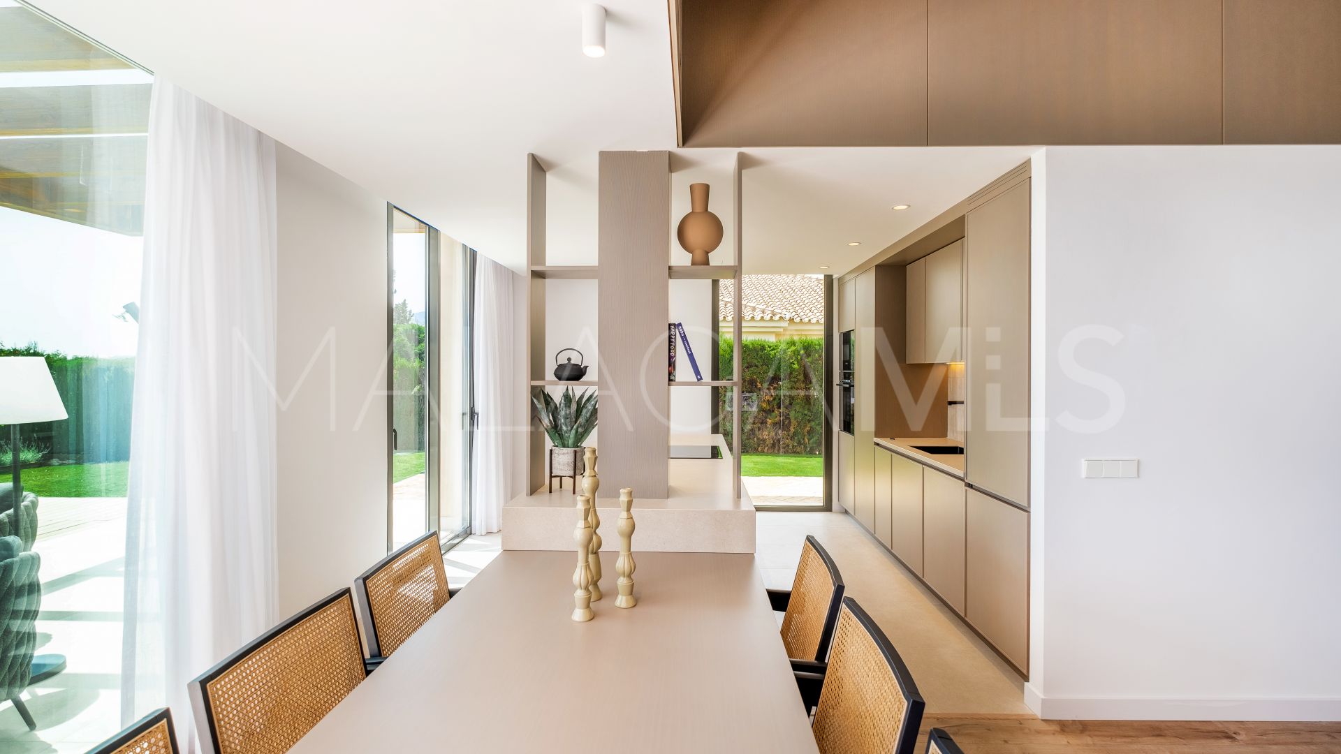 Villa for sale in Paraiso Alto