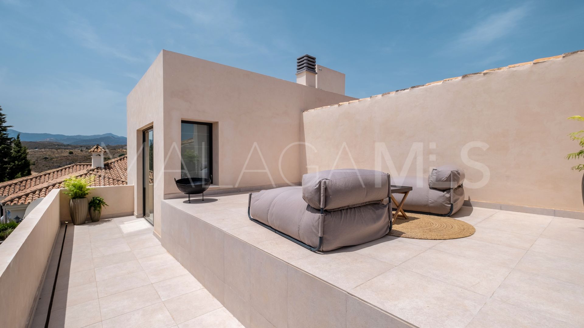 Villa for sale in Paraiso Alto