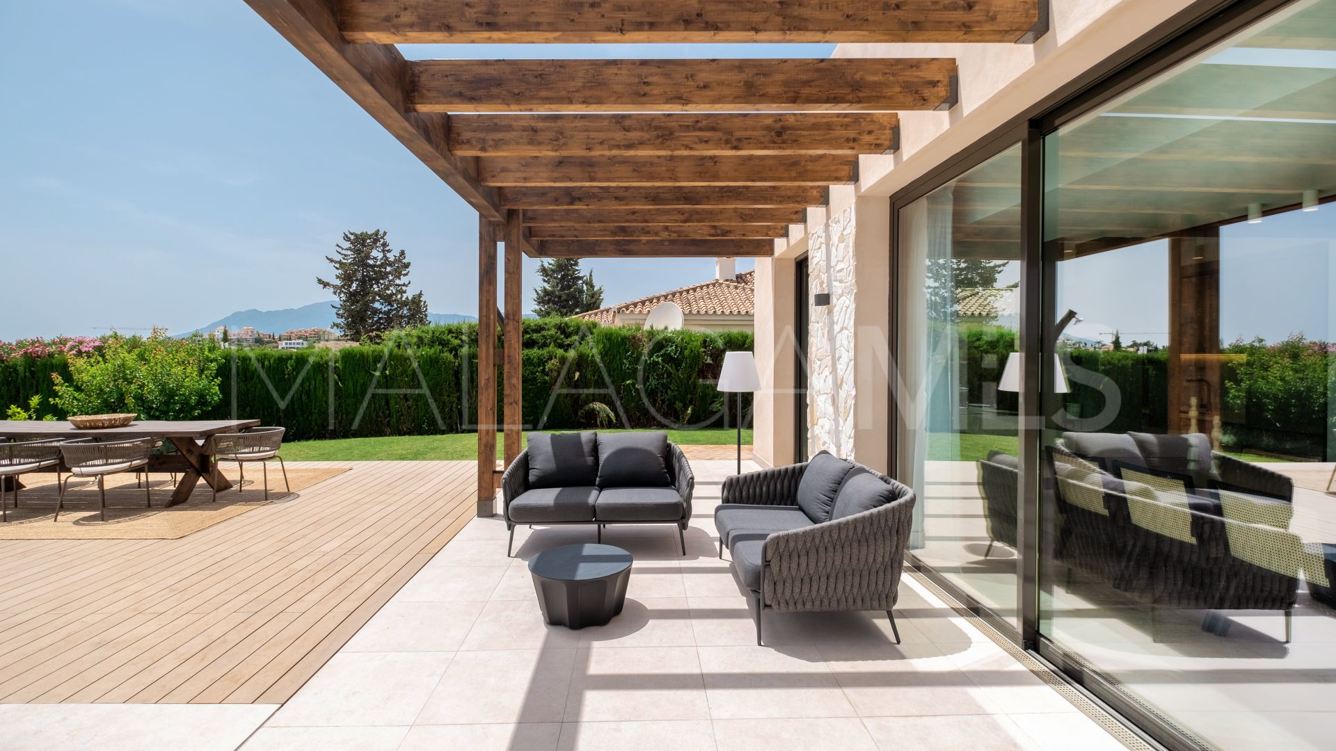 Villa for sale in Paraiso Alto