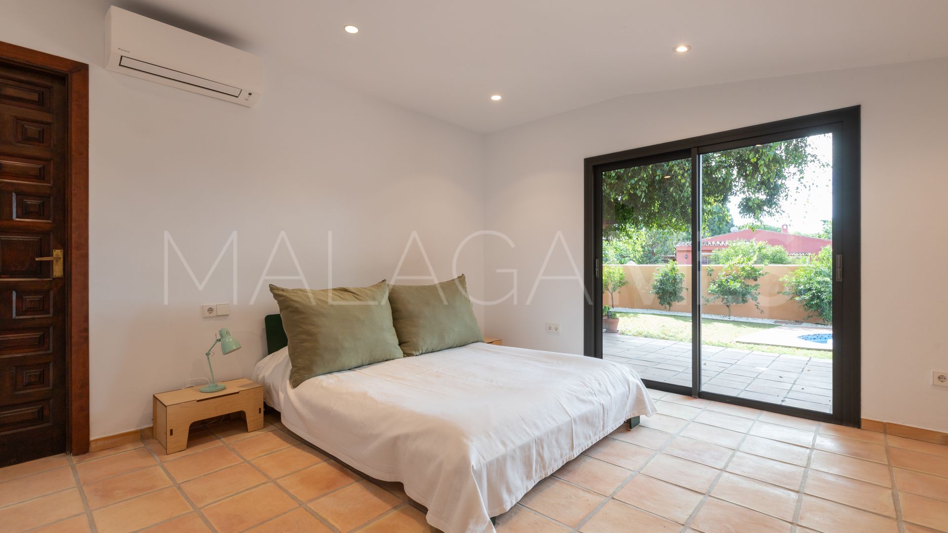 4 bedrooms villa in Nagüeles for sale