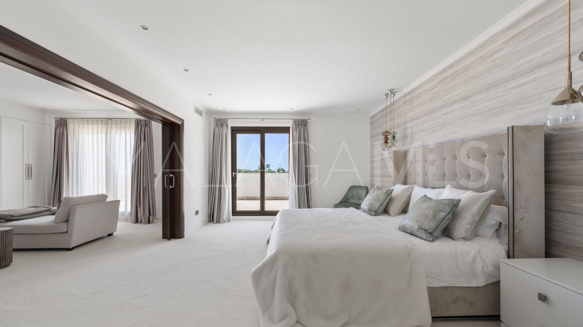 Guadalmina Alta 6 bedrooms villa for sale