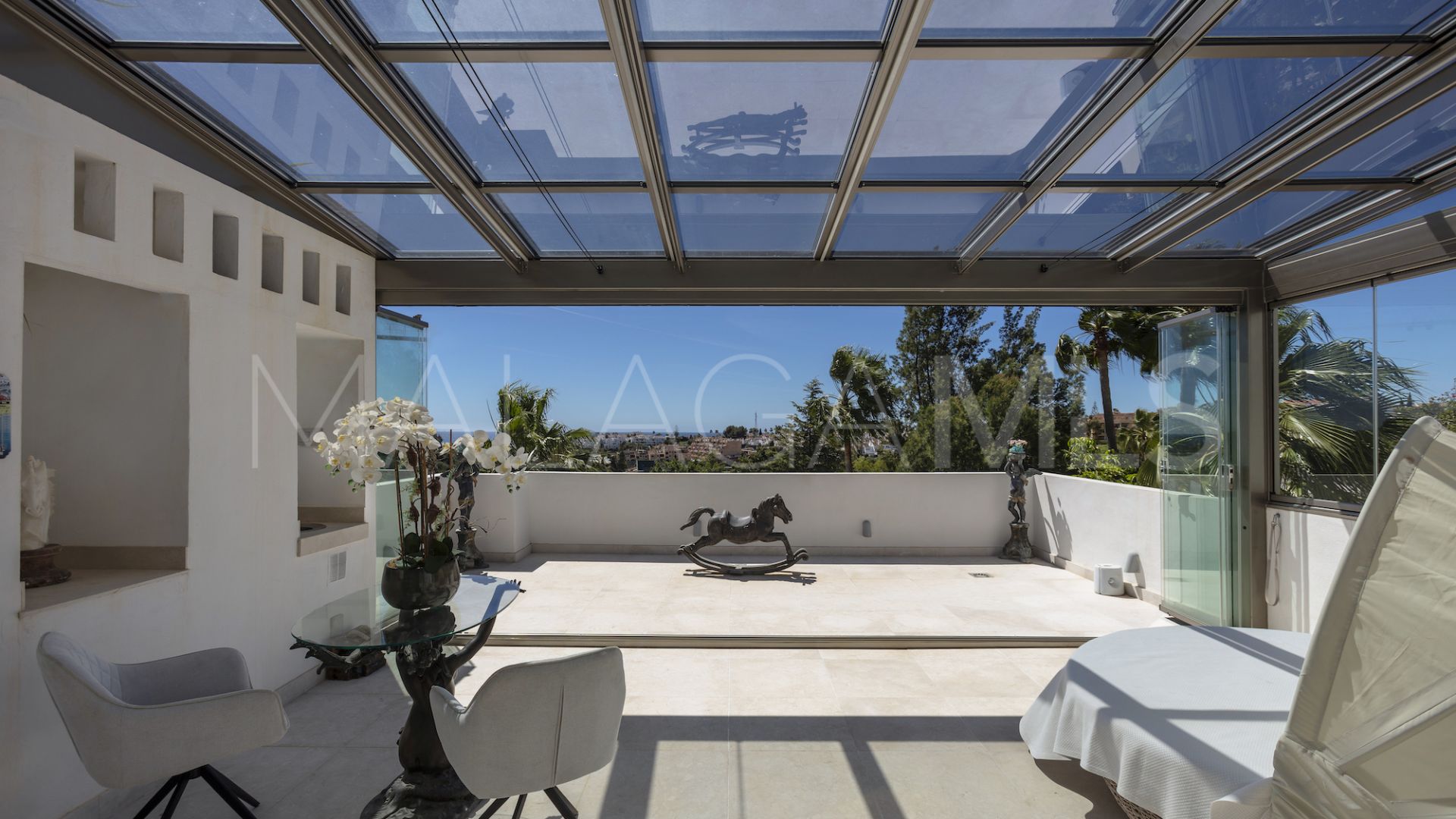 Villa for sale in El Paraiso