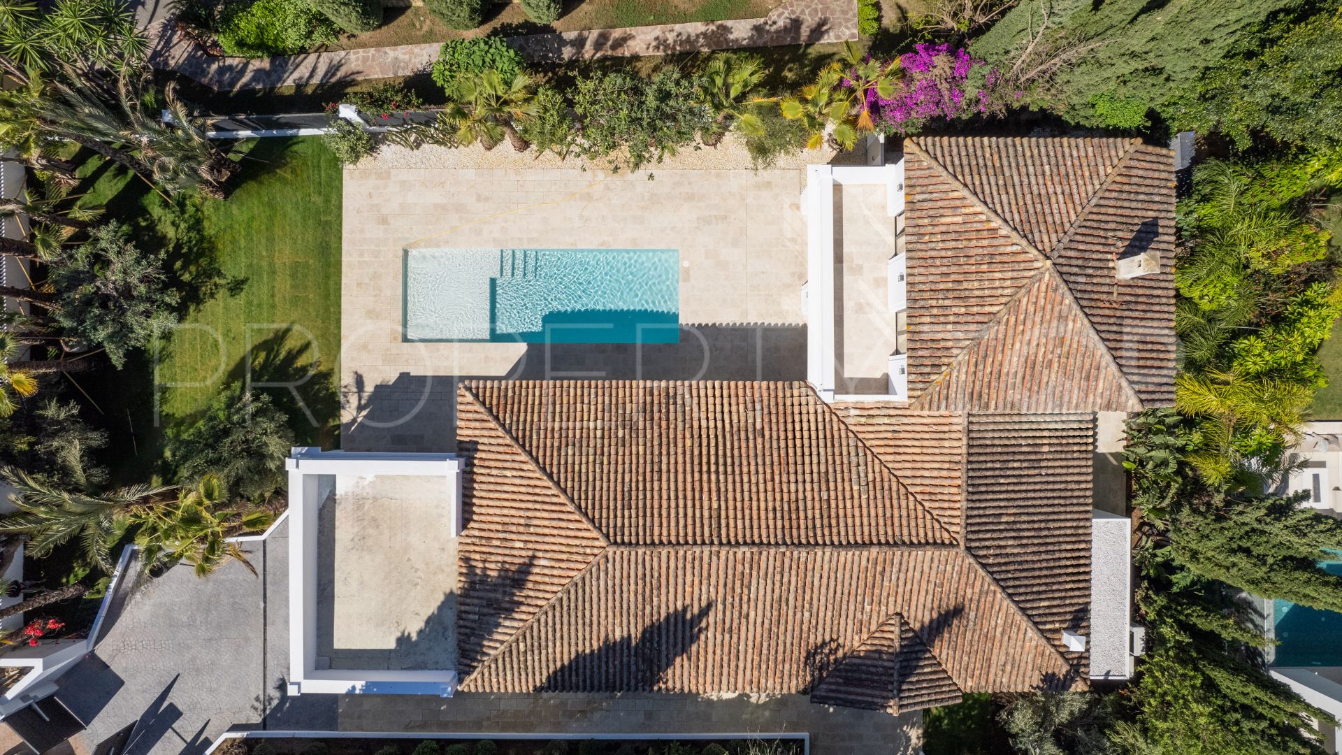 Nueva Andalucia, villa en venta de 6 dormitorios