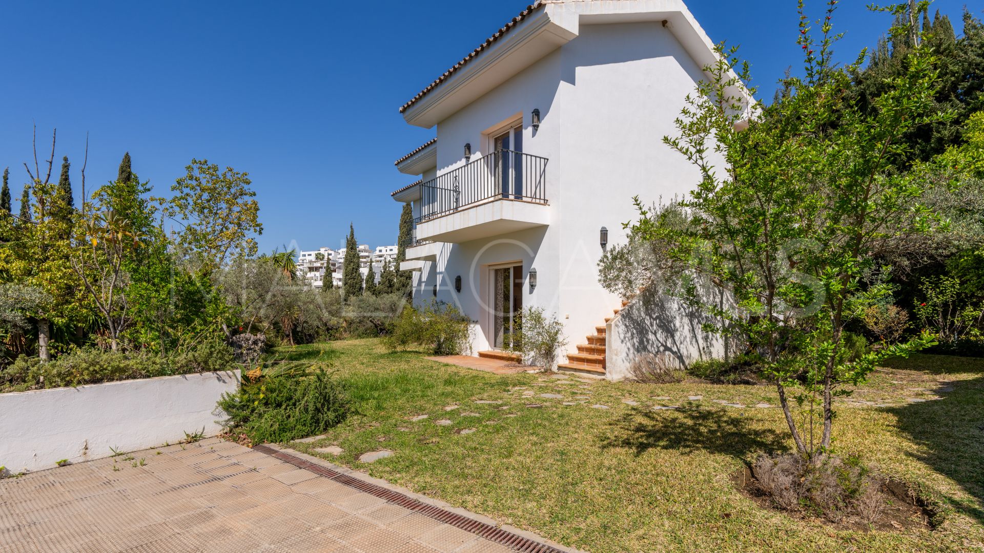 Villa for sale in Las Lomas del Marbella Club