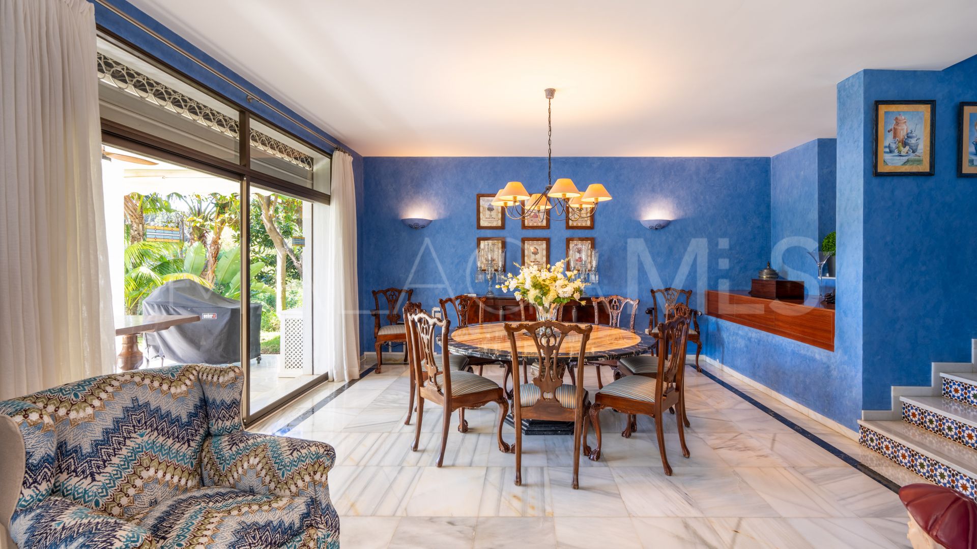 Villa for sale in Las Lomas del Marbella Club