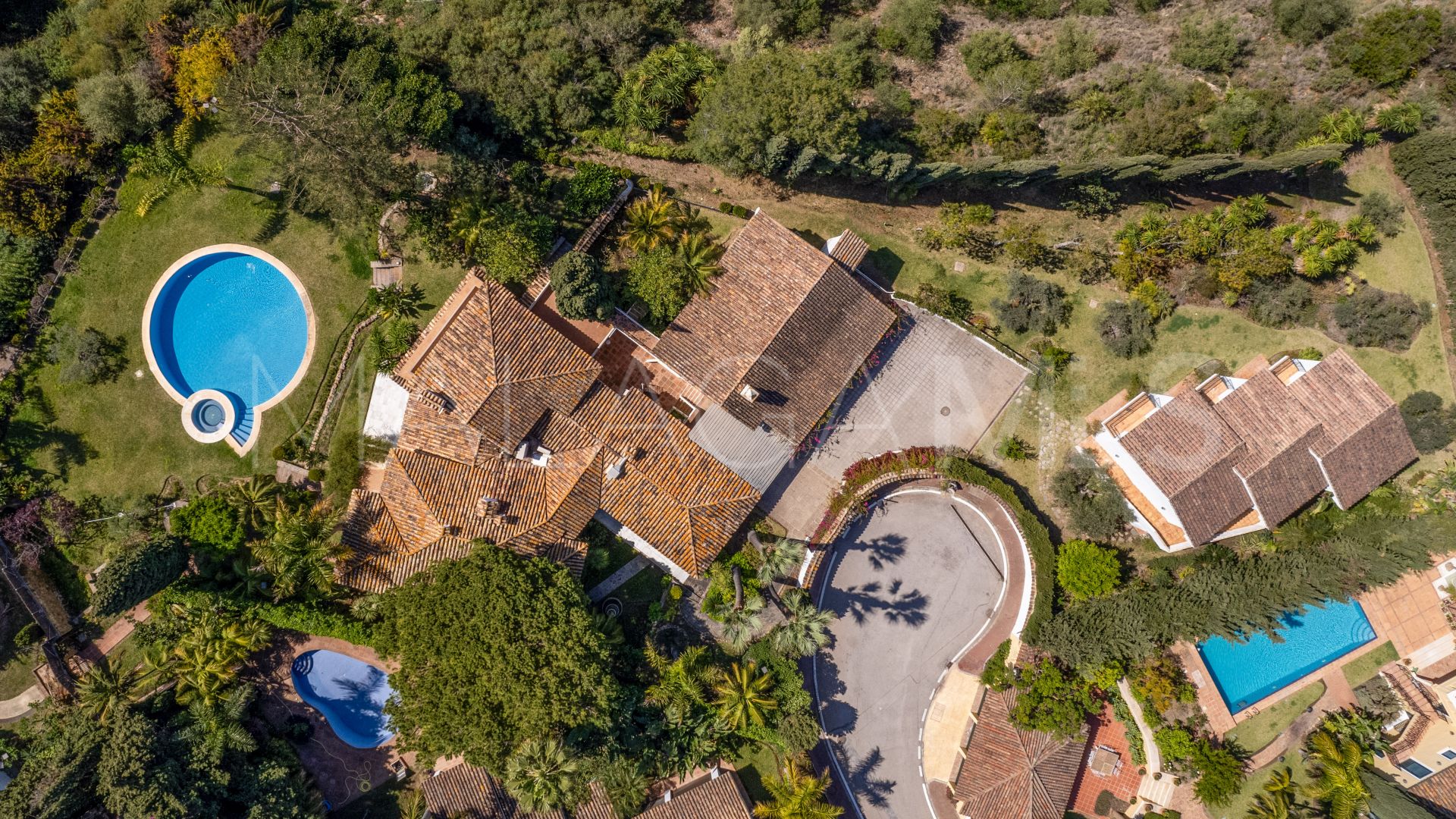 Villa for sale in Las Lomas del Marbella Club