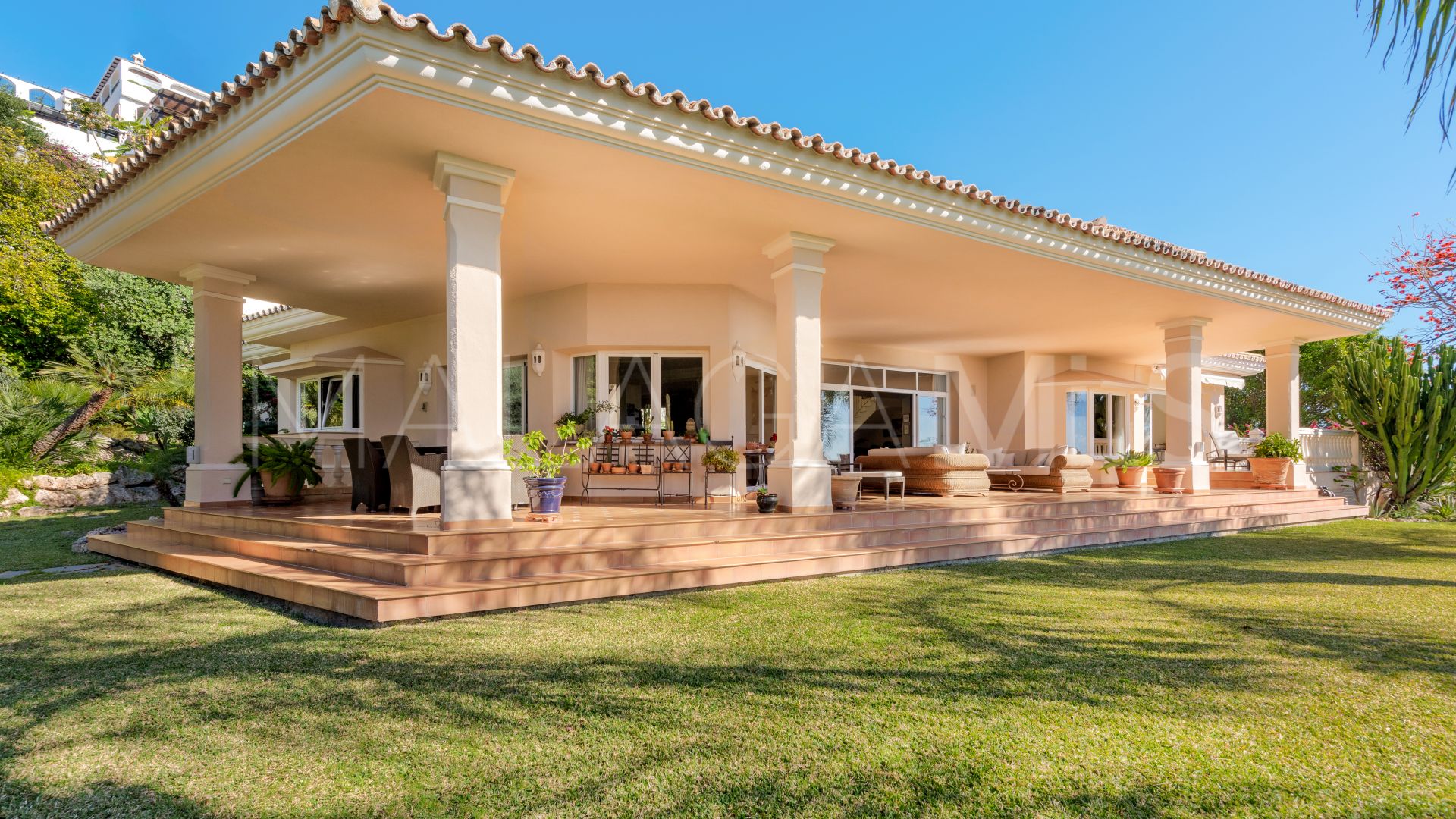 Villa for sale in El Herrojo