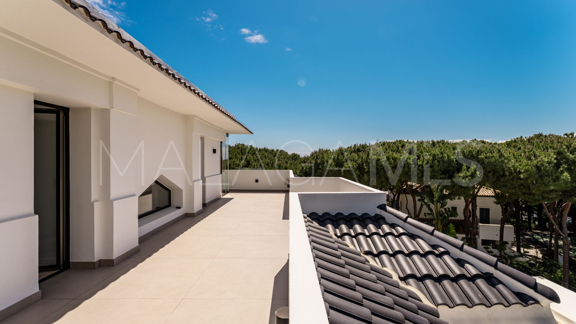Hacienda las Chapas 6 bedrooms villa for sale