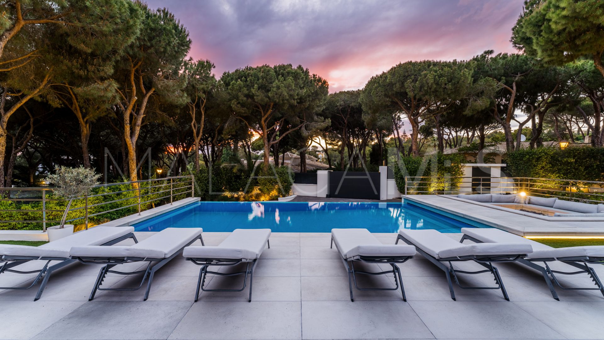 Hacienda las Chapas 6 bedrooms villa for sale
