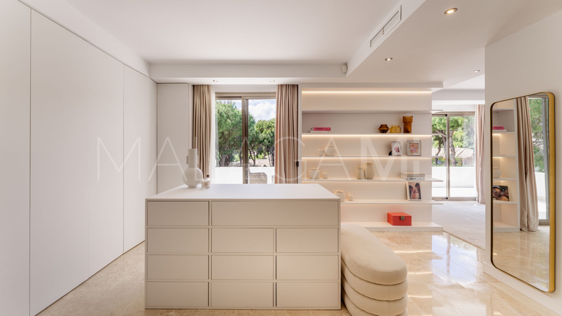 Hacienda las Chapas 6 bedrooms villa for sale