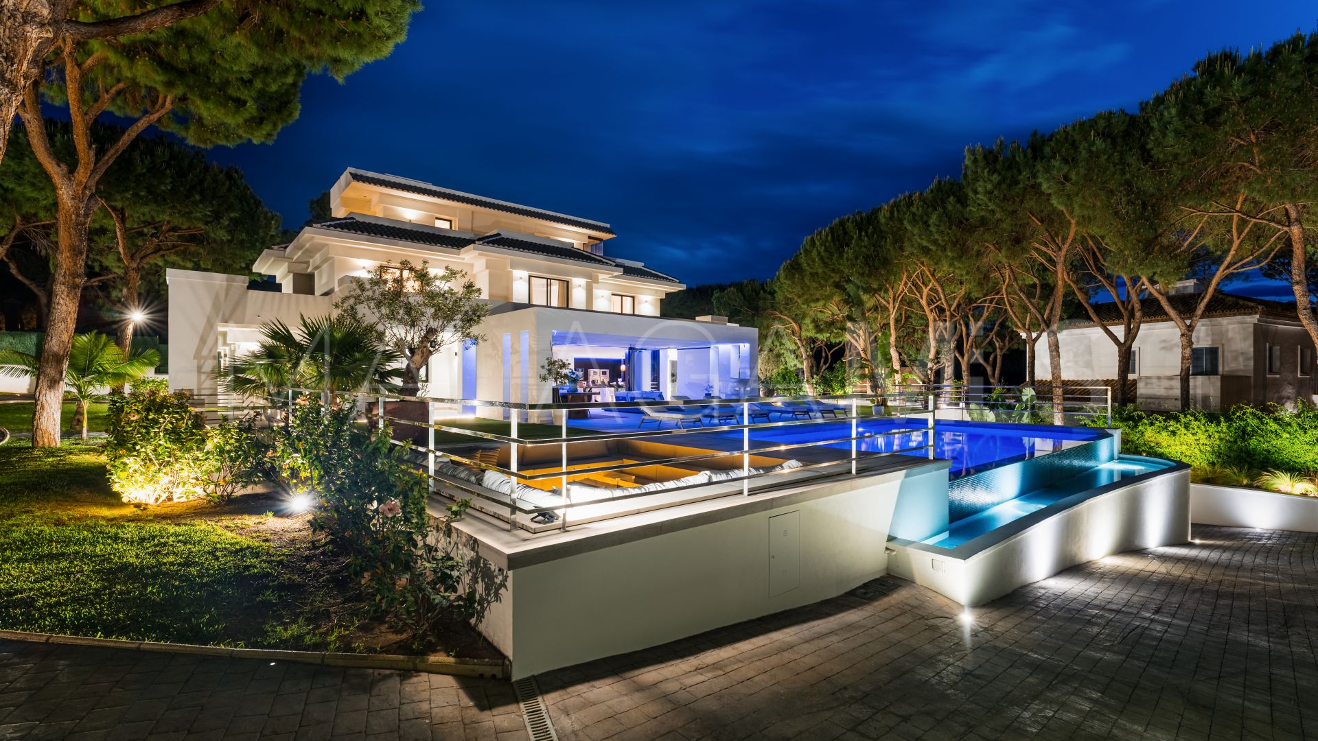 Hacienda las Chapas 6 bedrooms villa for sale