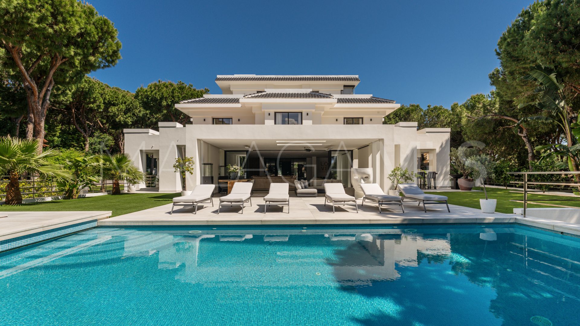 Hacienda las Chapas 6 bedrooms villa for sale