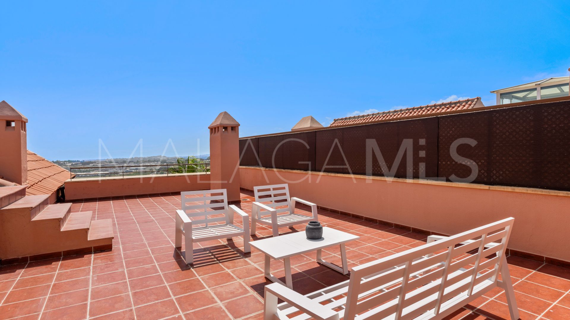 For sale duplex penthouse with 4 bedrooms in Magna Marbella