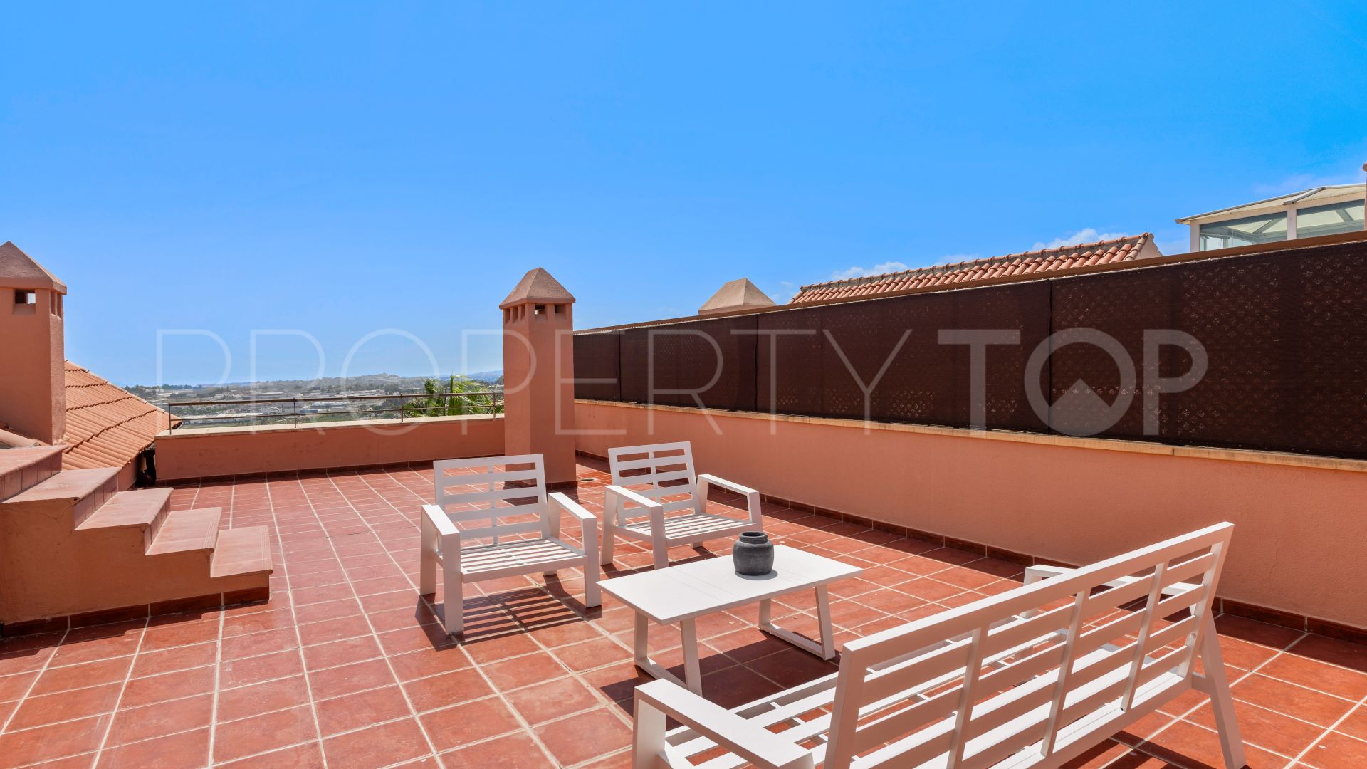 For sale duplex penthouse with 4 bedrooms in Magna Marbella