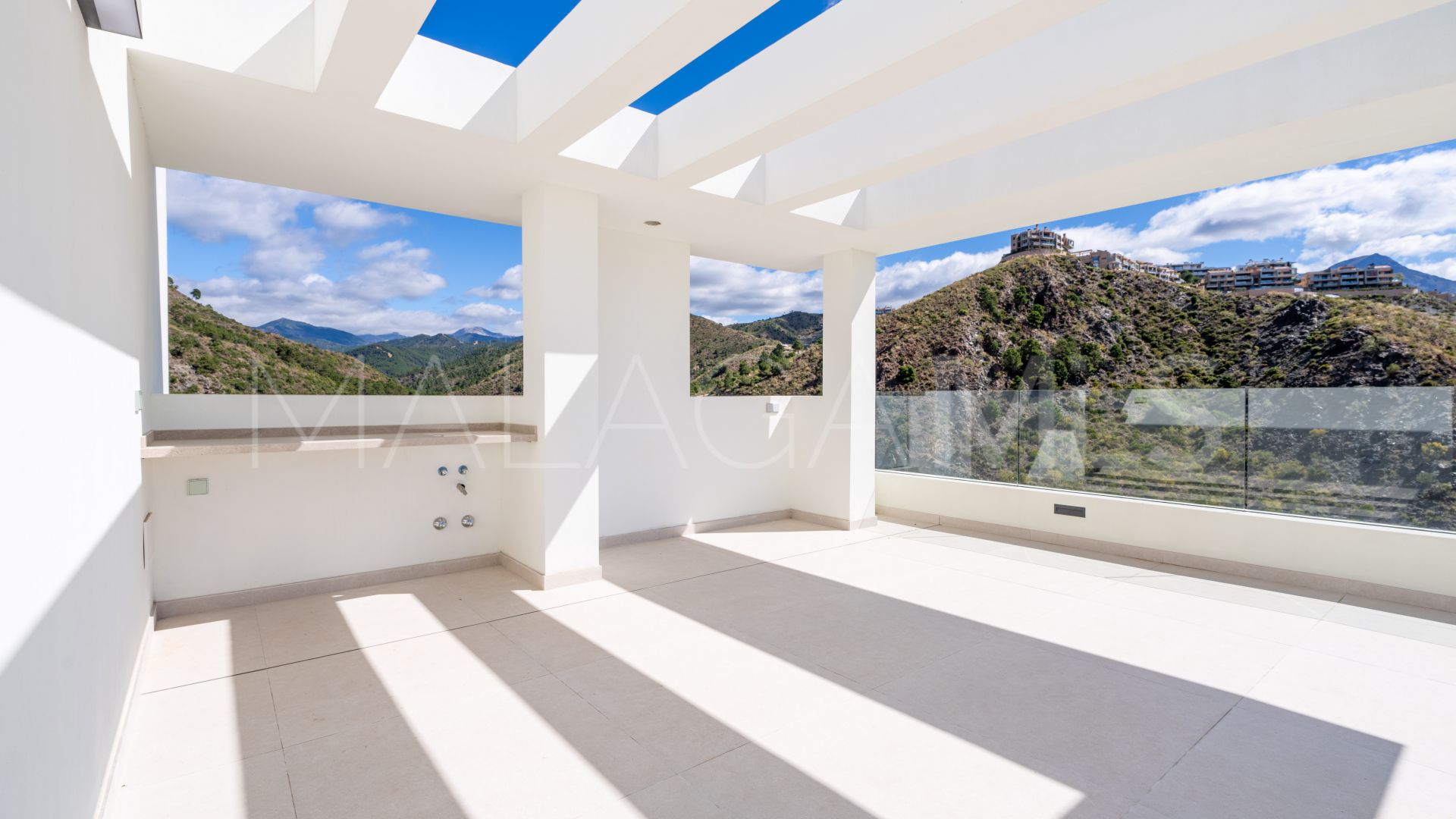 Villa for sale in Lomas de La Quinta