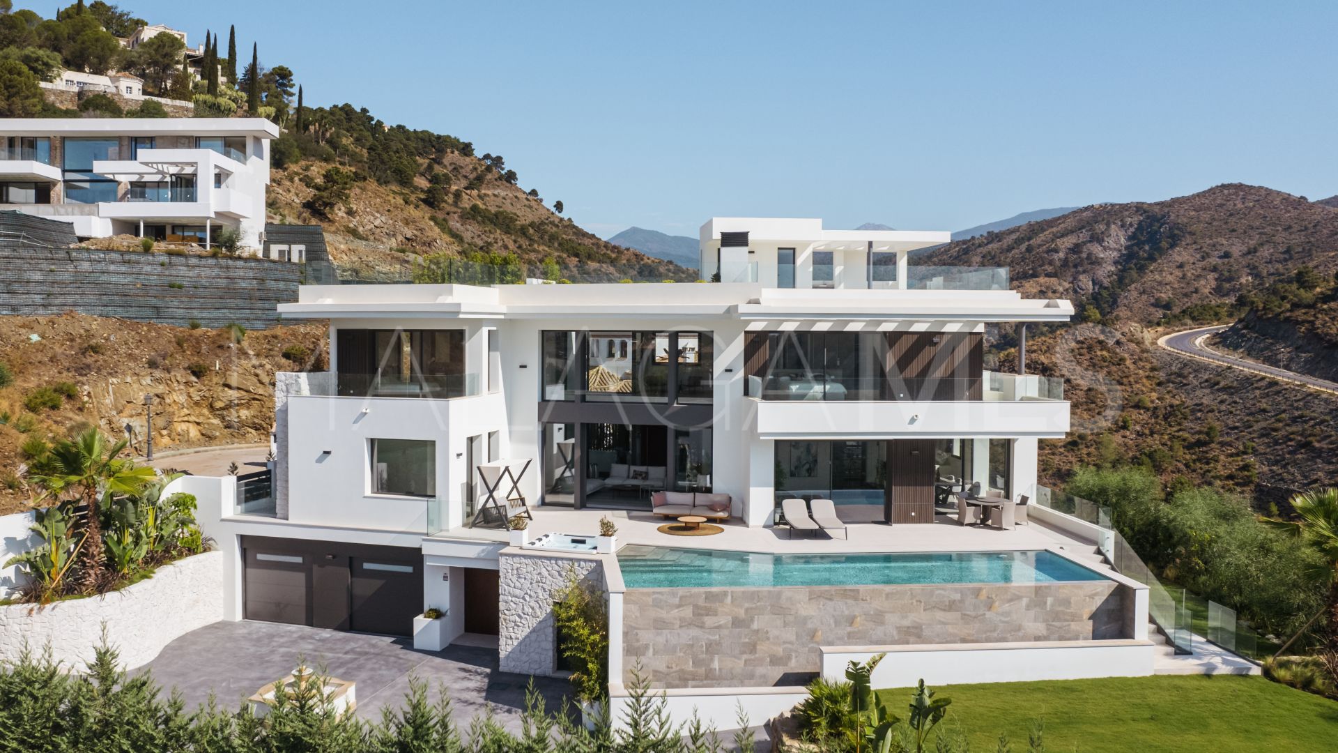 Villa for sale in Lomas de La Quinta