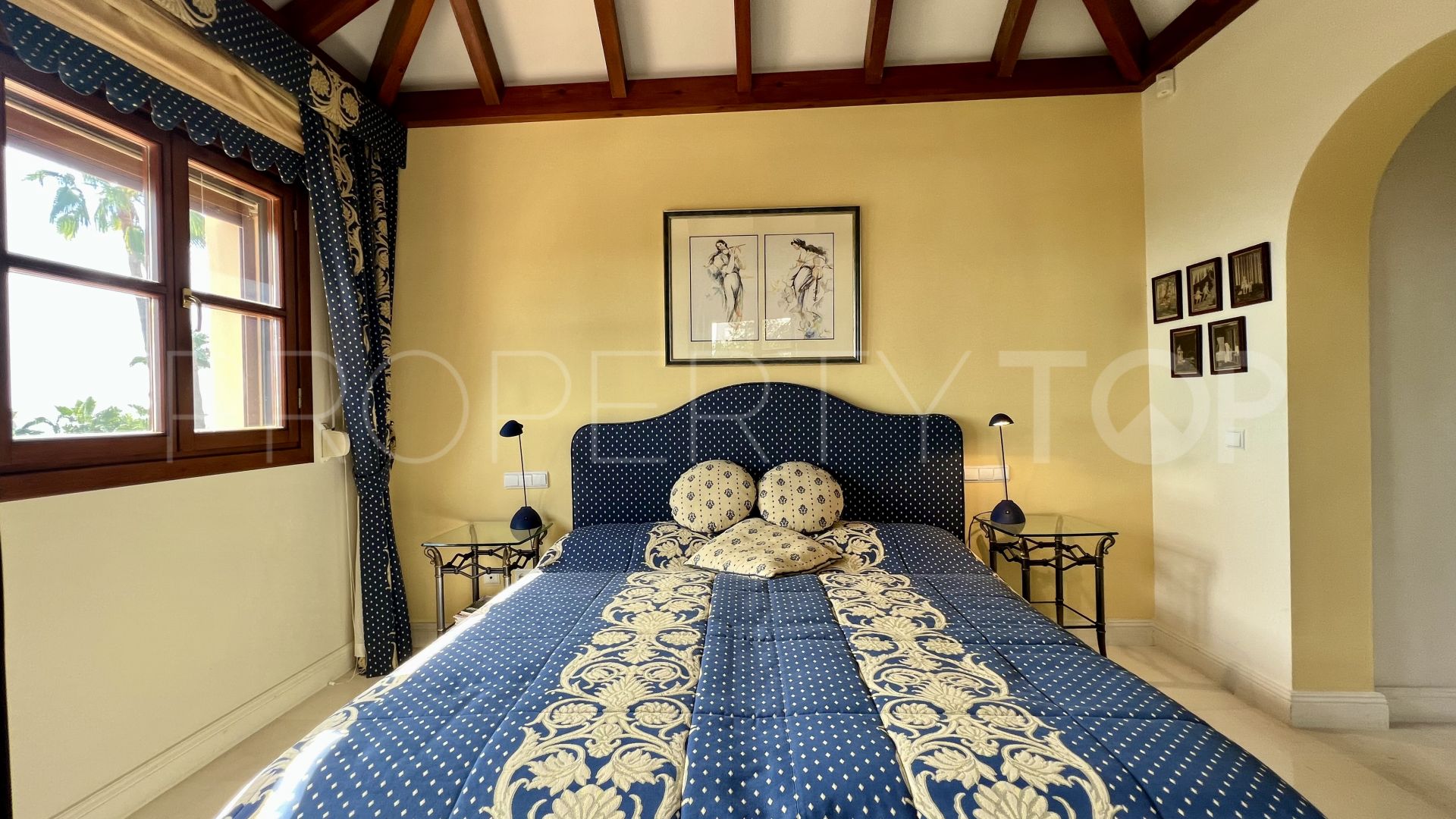 Buy Altos Reales 4 bedrooms villa