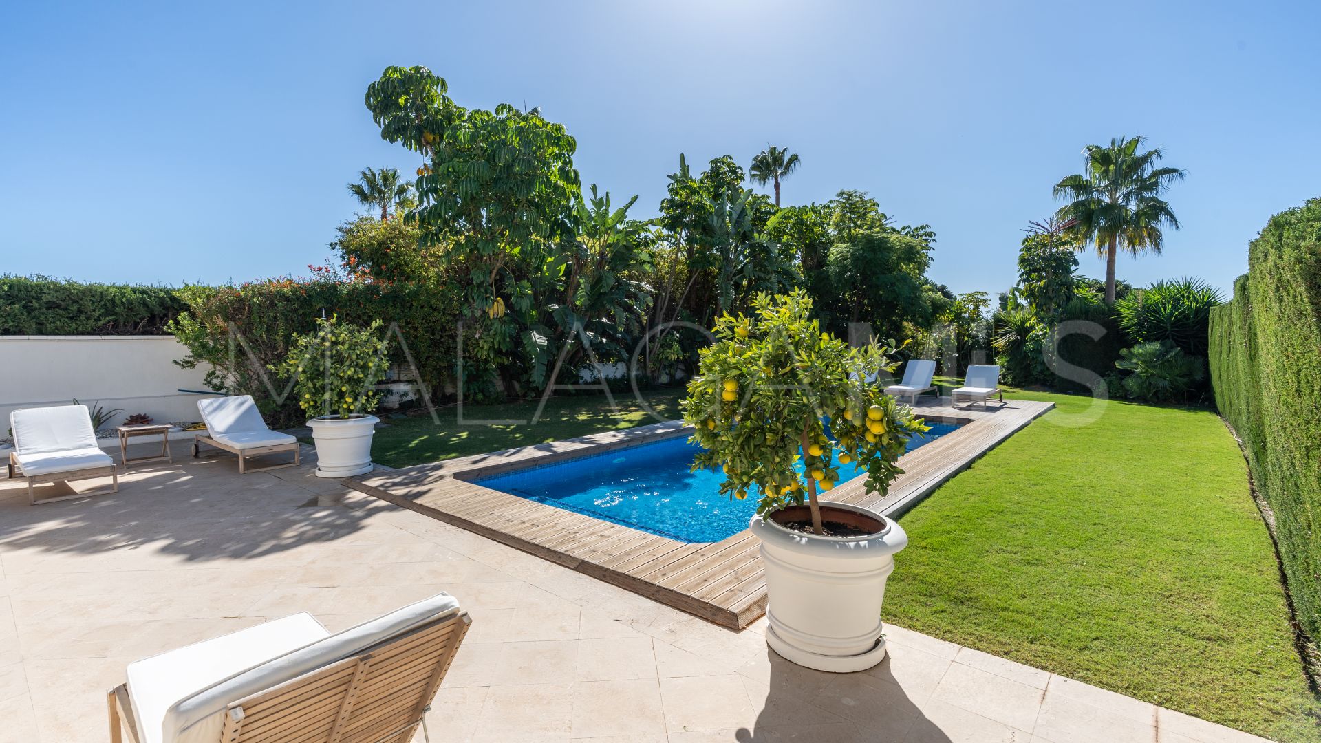 Villa for sale in Las Lomas del Marbella Club