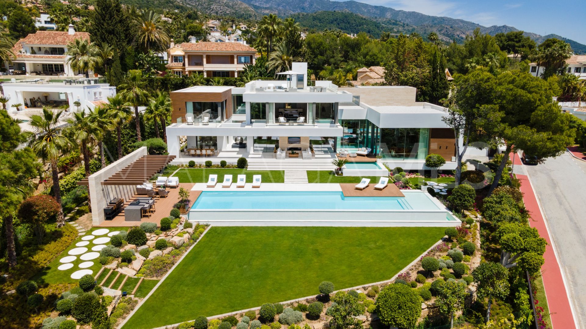 Villa for sale in Sierra Blanca