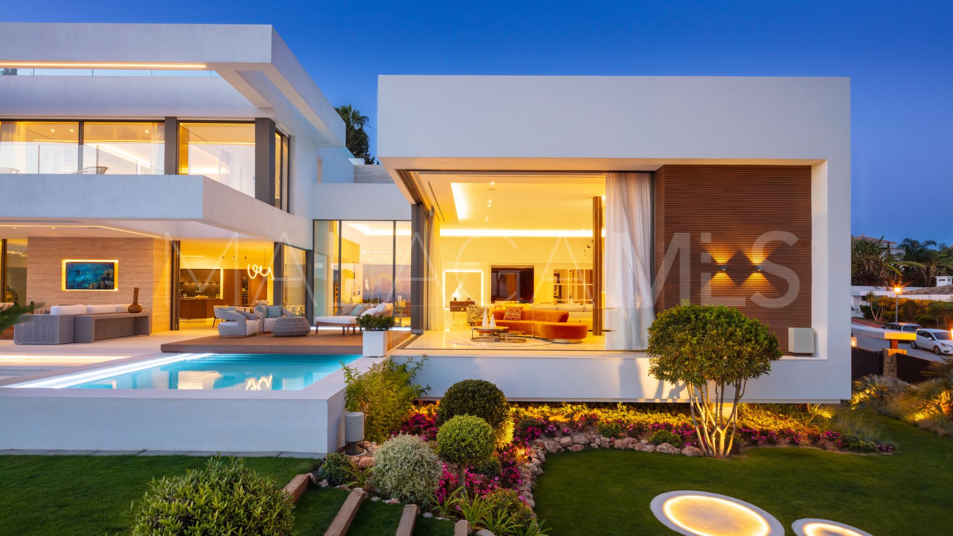 Villa for sale in Sierra Blanca