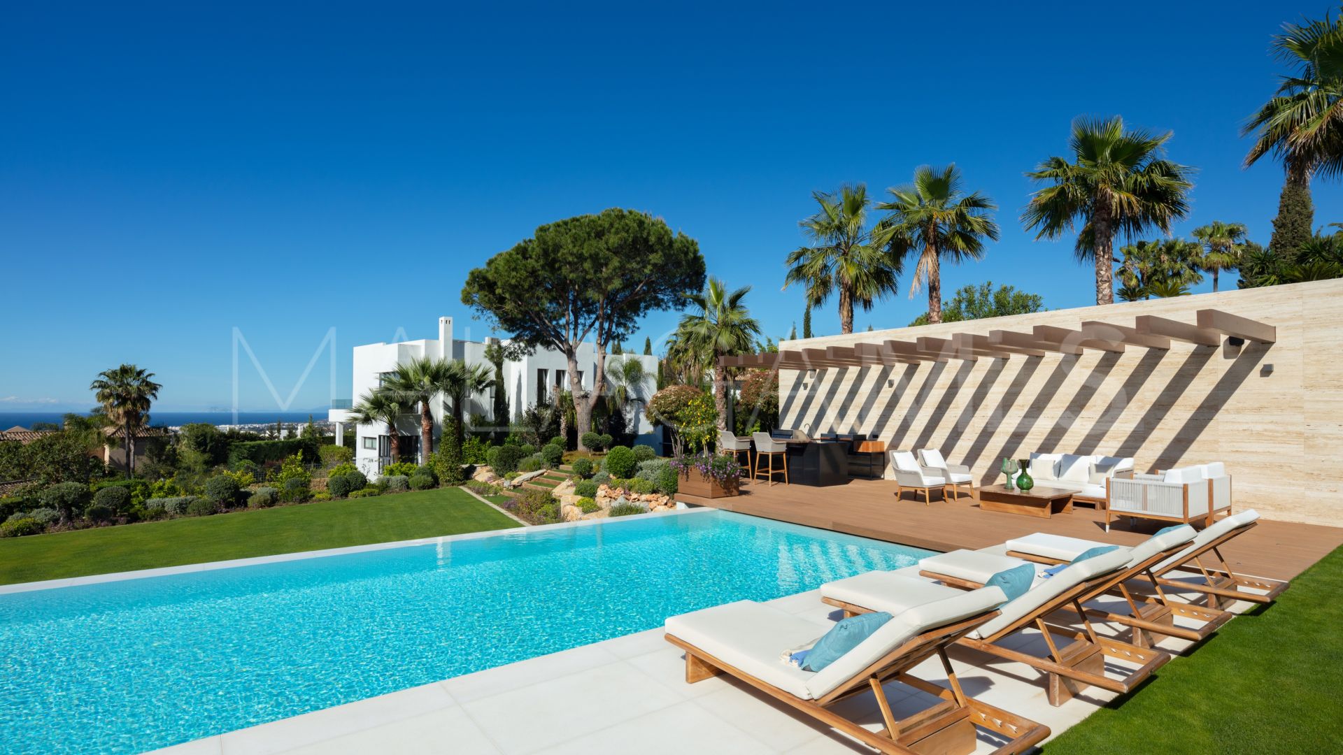 Villa for sale in Sierra Blanca