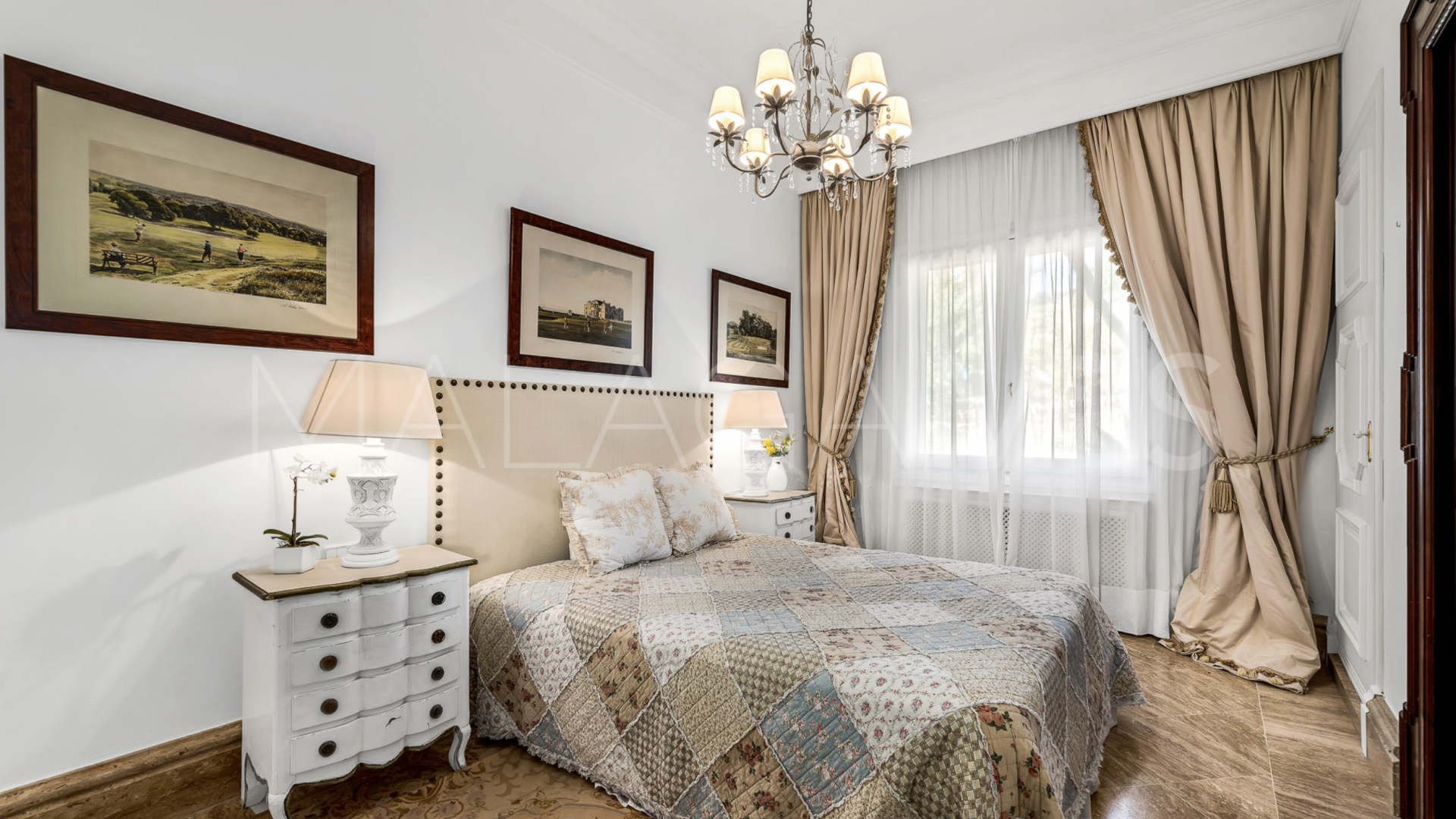 Villa for sale in Sierra Blanca