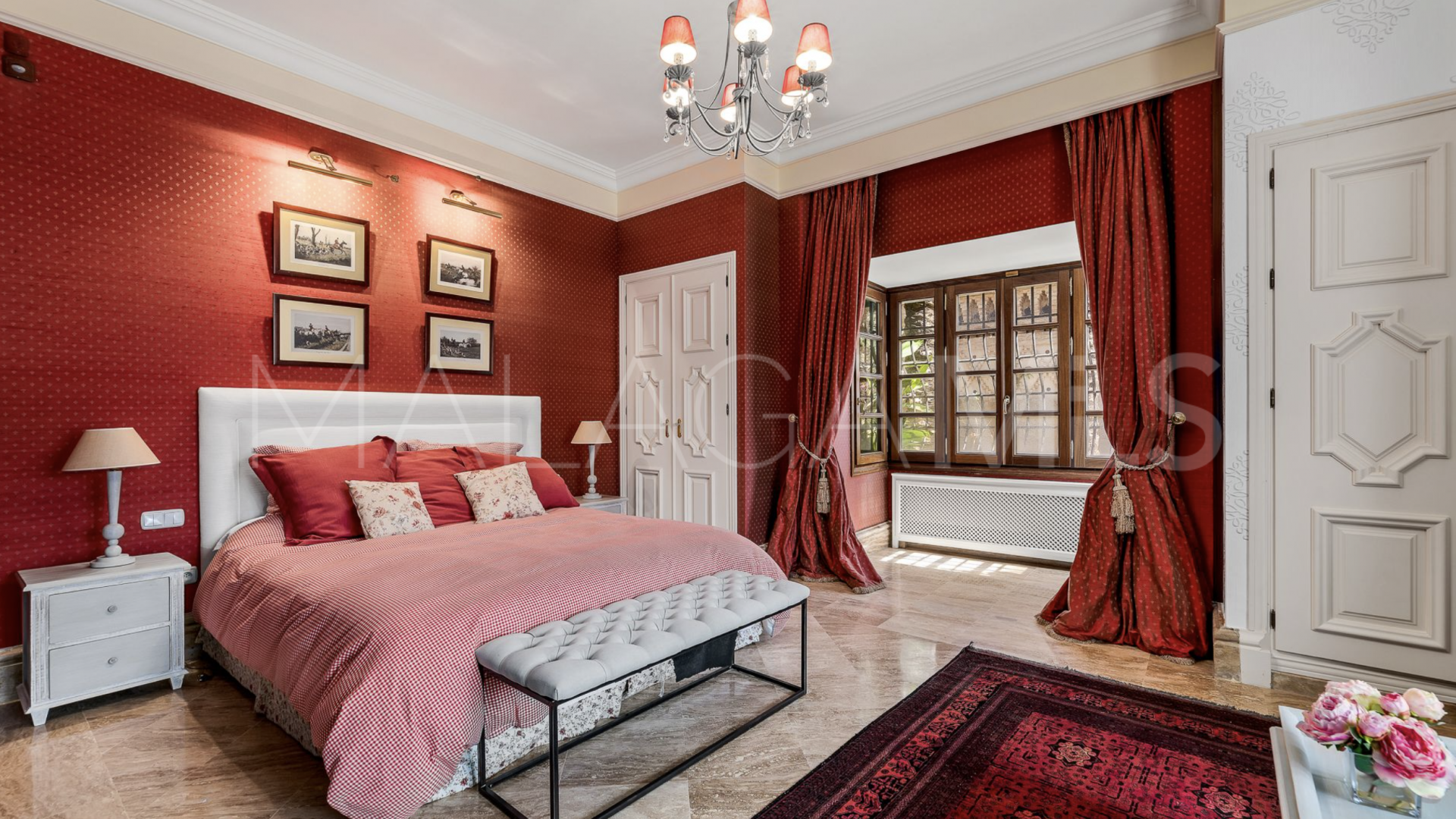 Villa for sale in Sierra Blanca