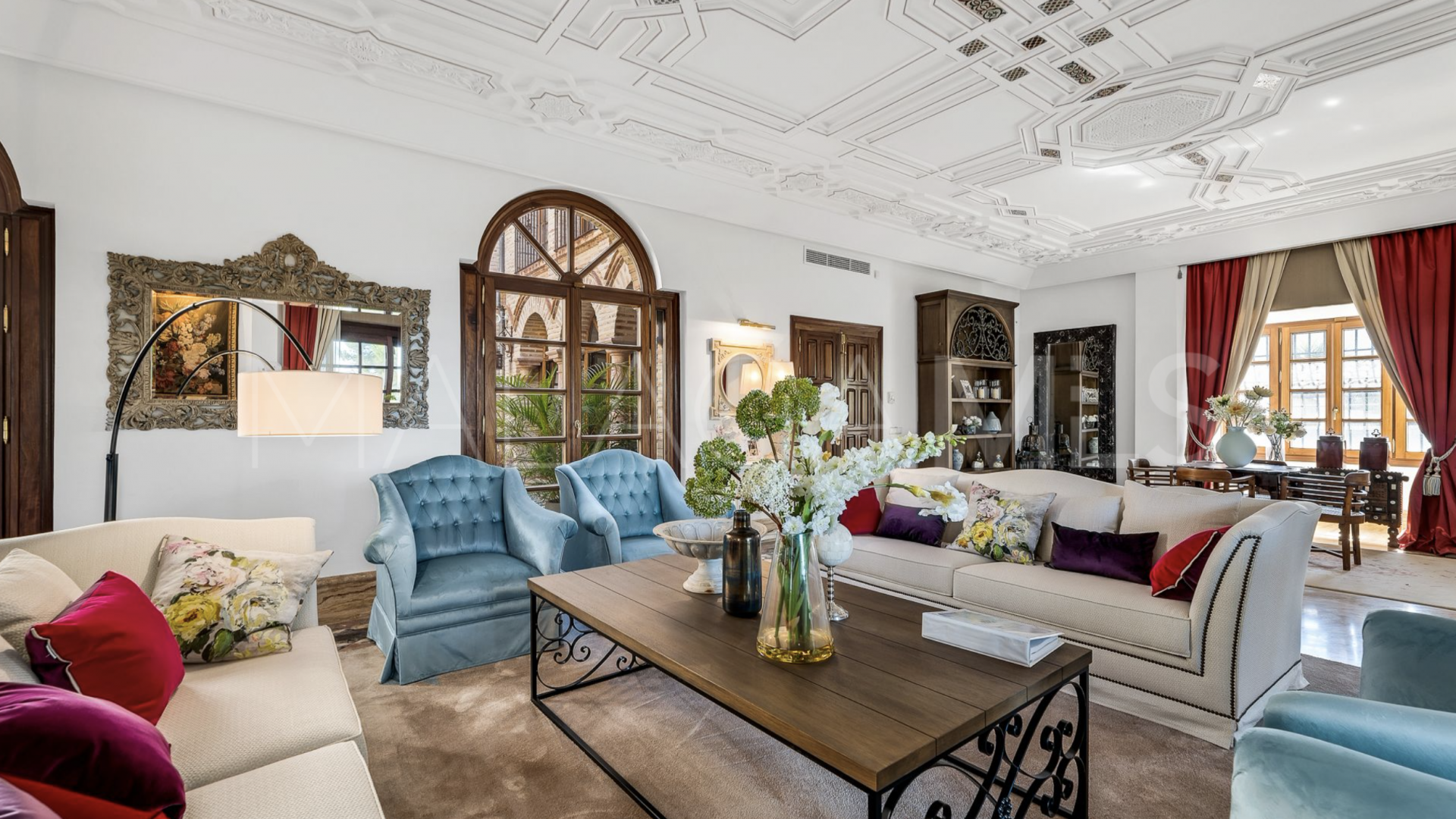 Villa for sale in Sierra Blanca