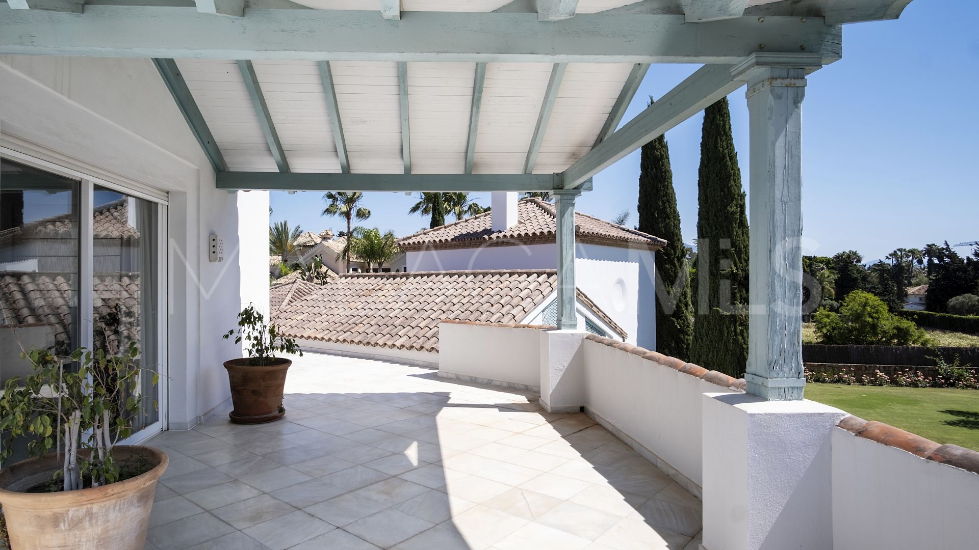 Se vende villa in Guadalmina Baja with 7 bedrooms