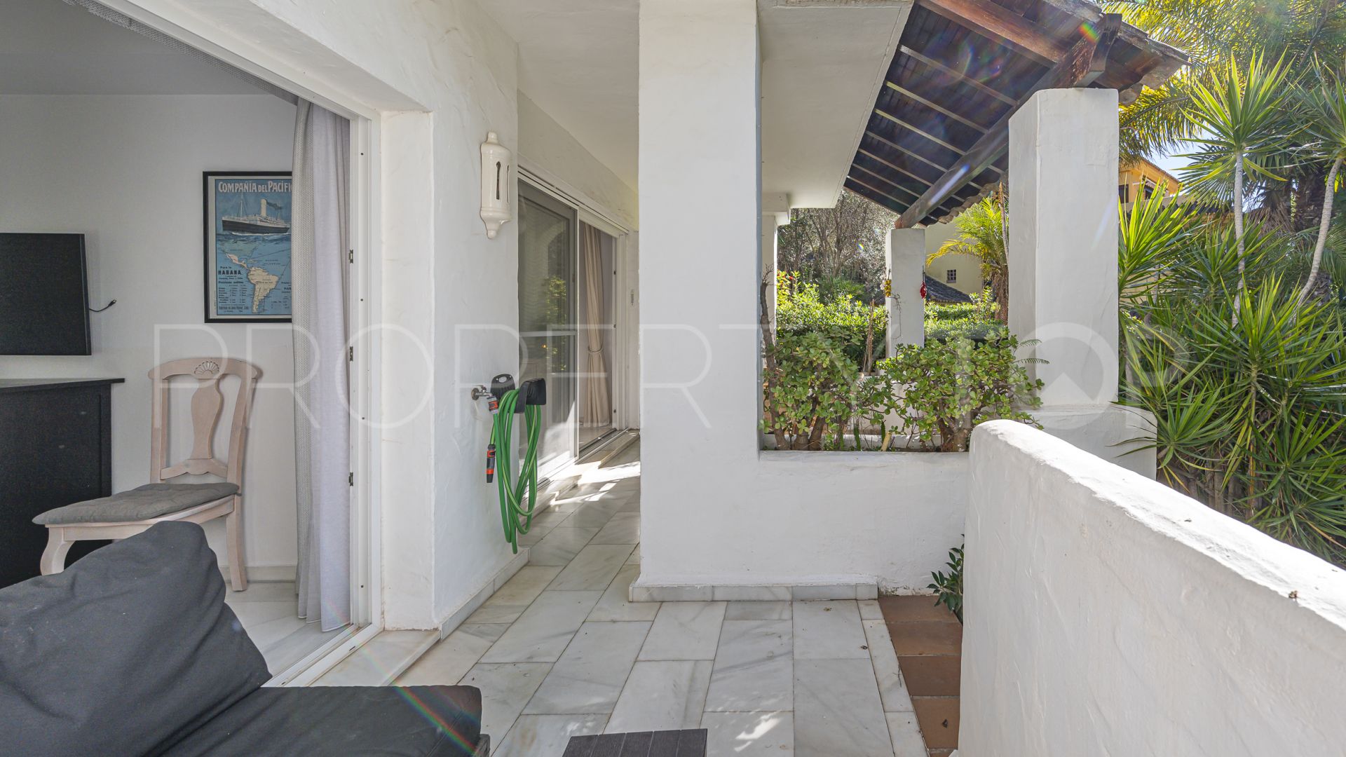 2 bedrooms ground floor apartment for sale in Alhambra del Mar