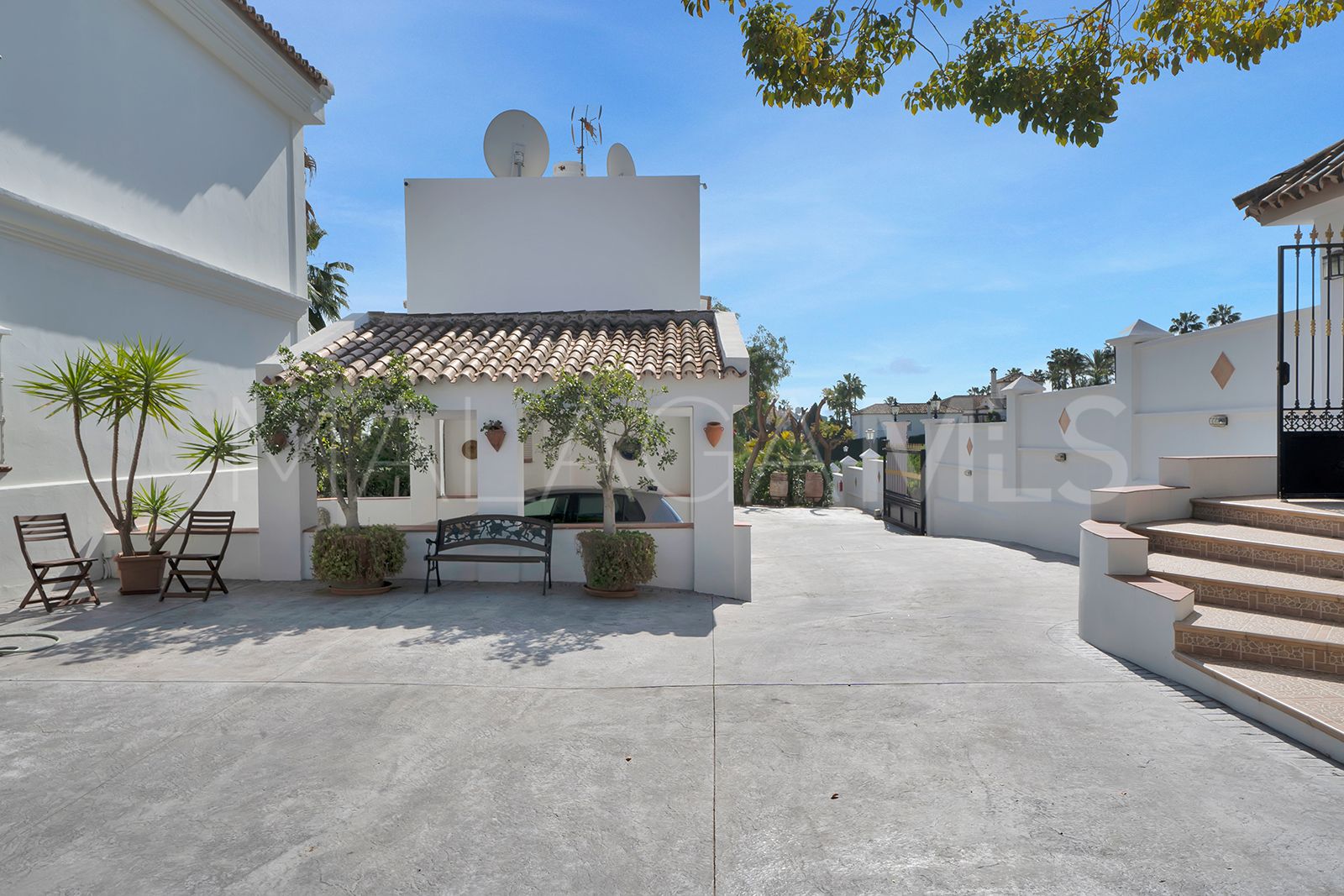 Villa for sale in Haza del Conde