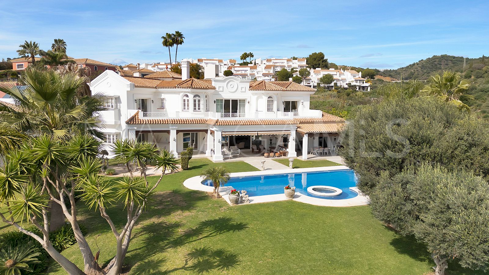 Villa for sale in Haza del Conde