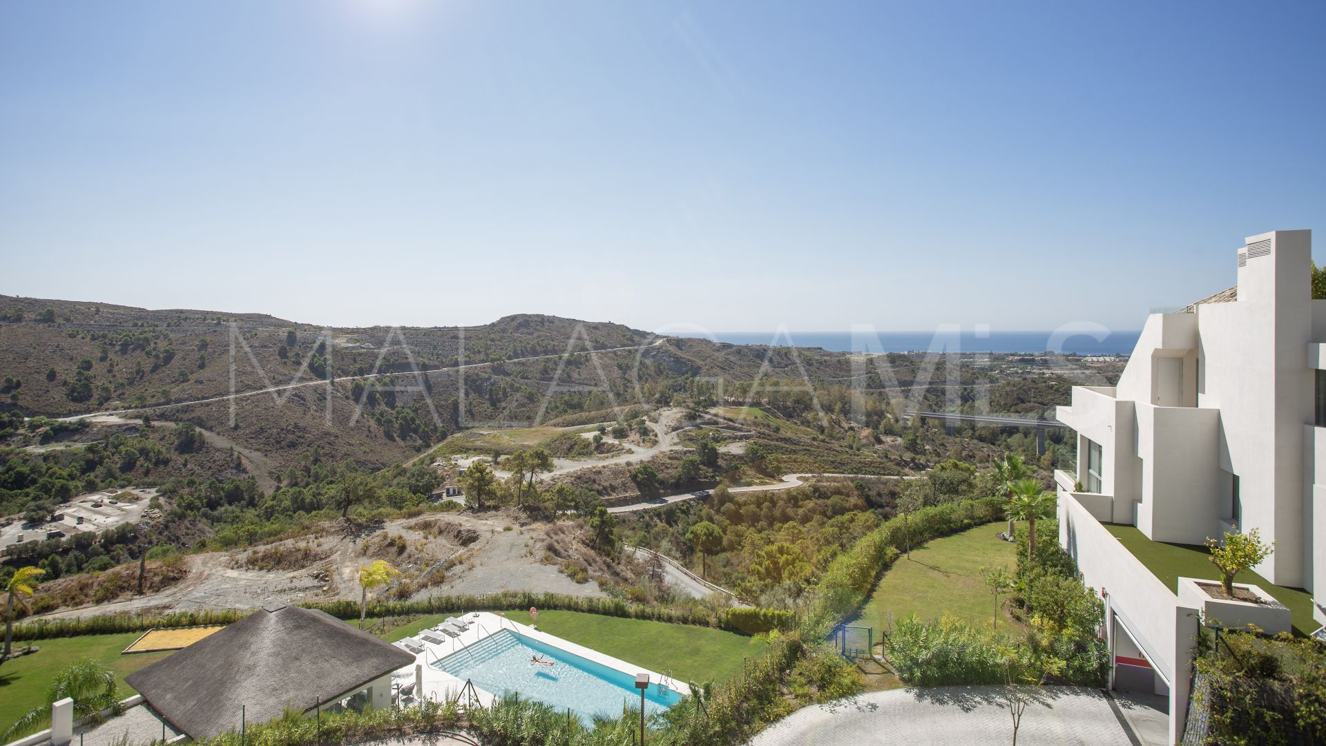 For sale 3 bedrooms penthouse in Marbella Club Hills