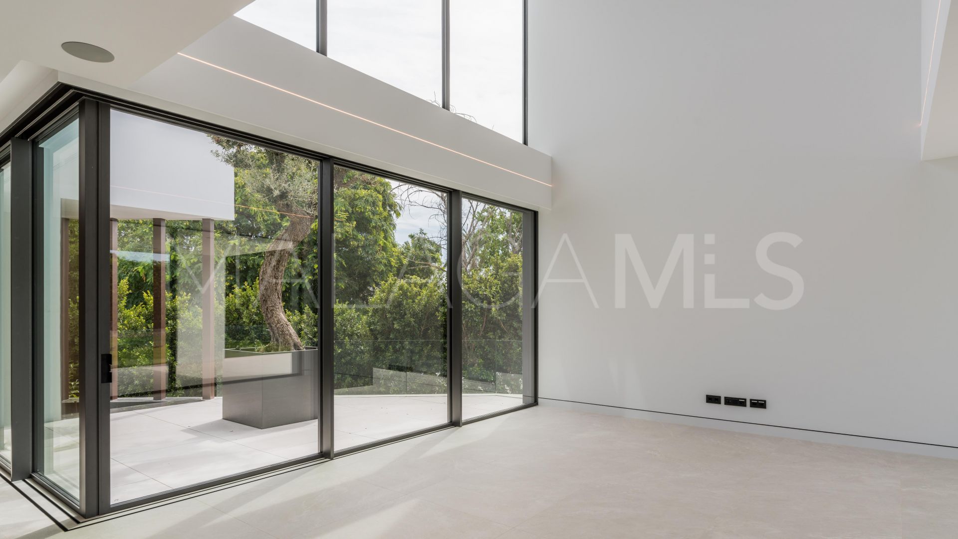 Villa for sale in Golden Mile