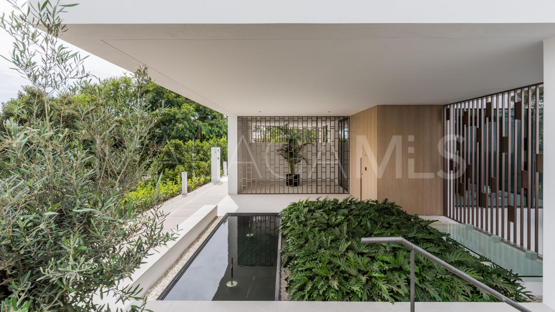 Villa for sale in Golden Mile