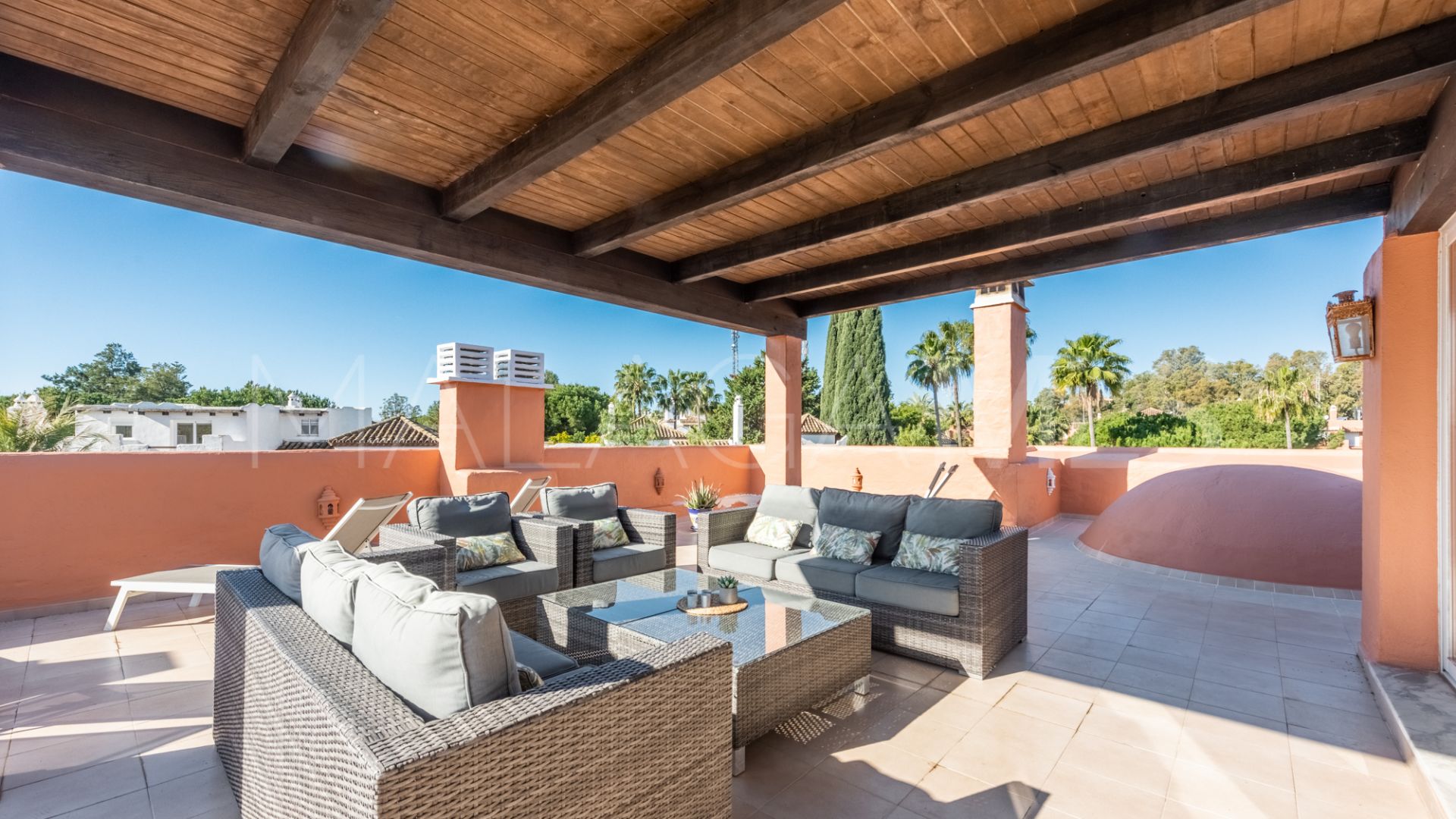 Duplex penthouse for sale in Guadalmina Baja