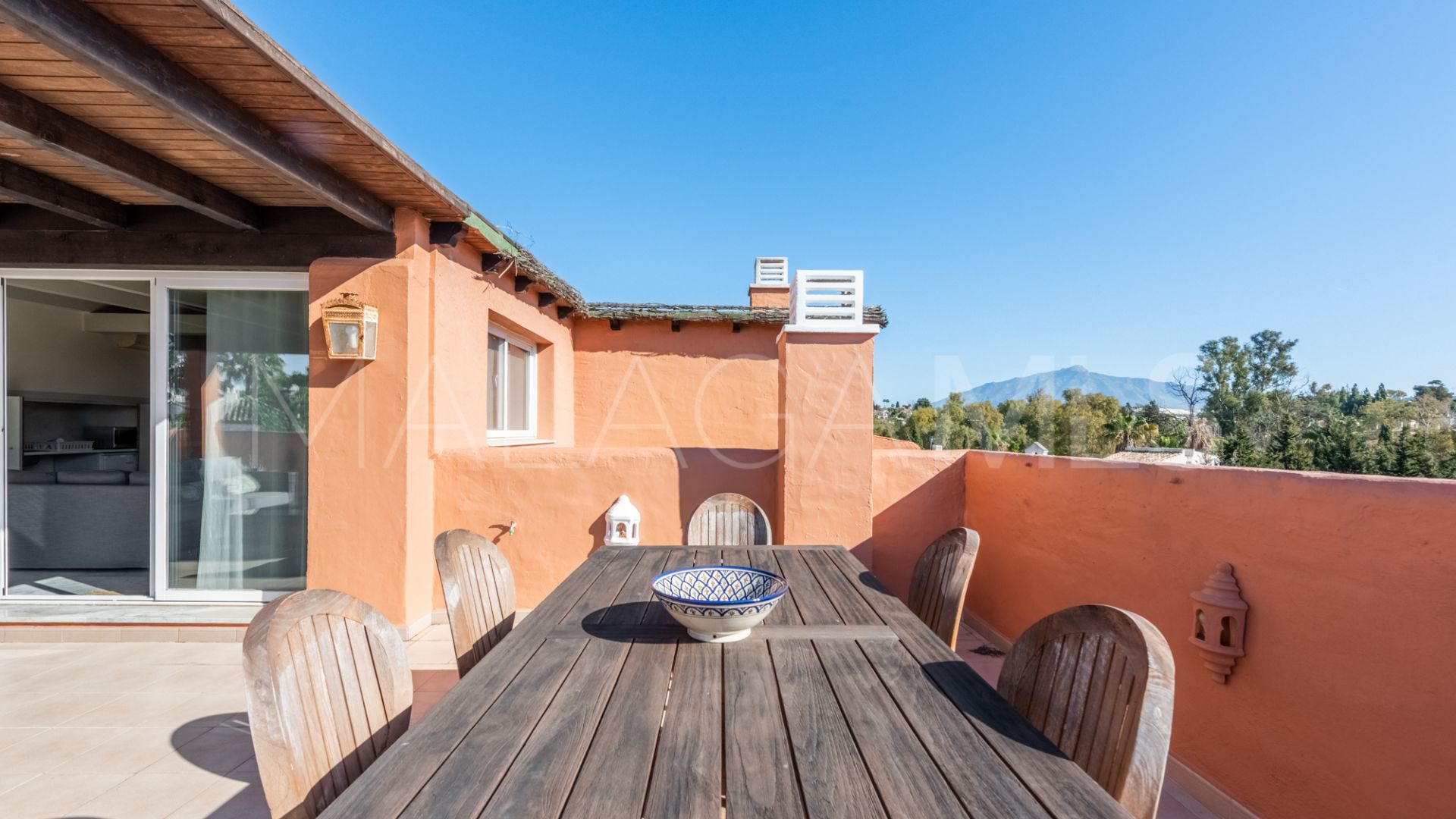 Duplex penthouse for sale in Guadalmina Baja