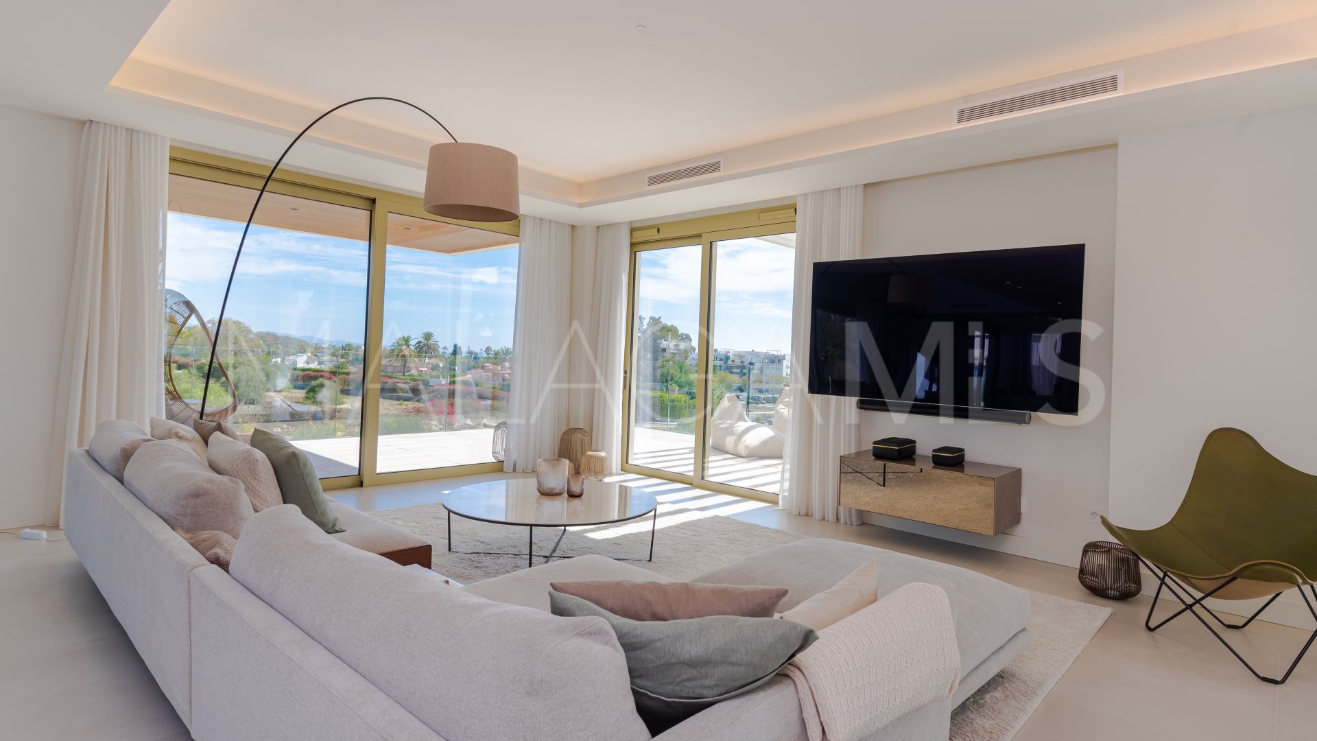 Triplex for sale in Marbella Golden Mile