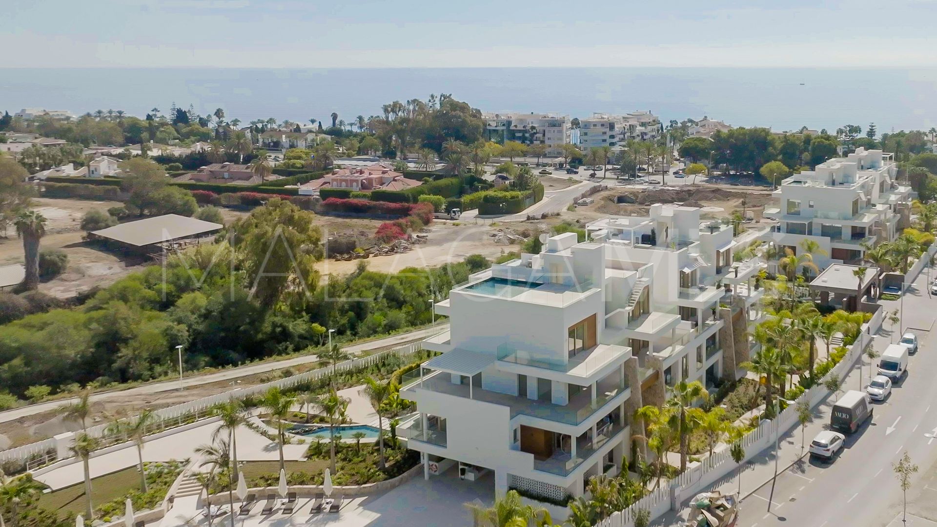 Triplex for sale in Marbella Golden Mile