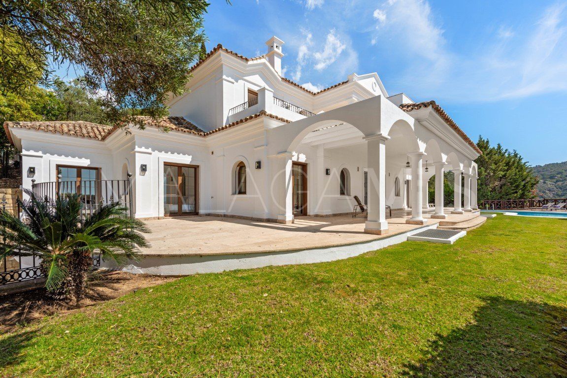 For sale Monte Mayor 5 bedrooms villa