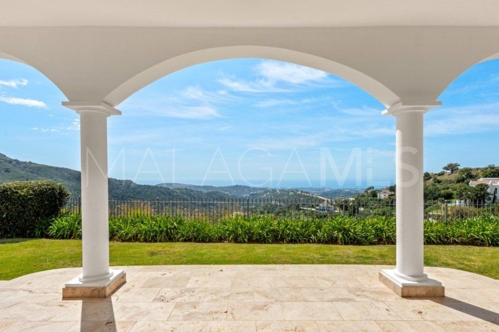 For sale Monte Mayor 5 bedrooms villa