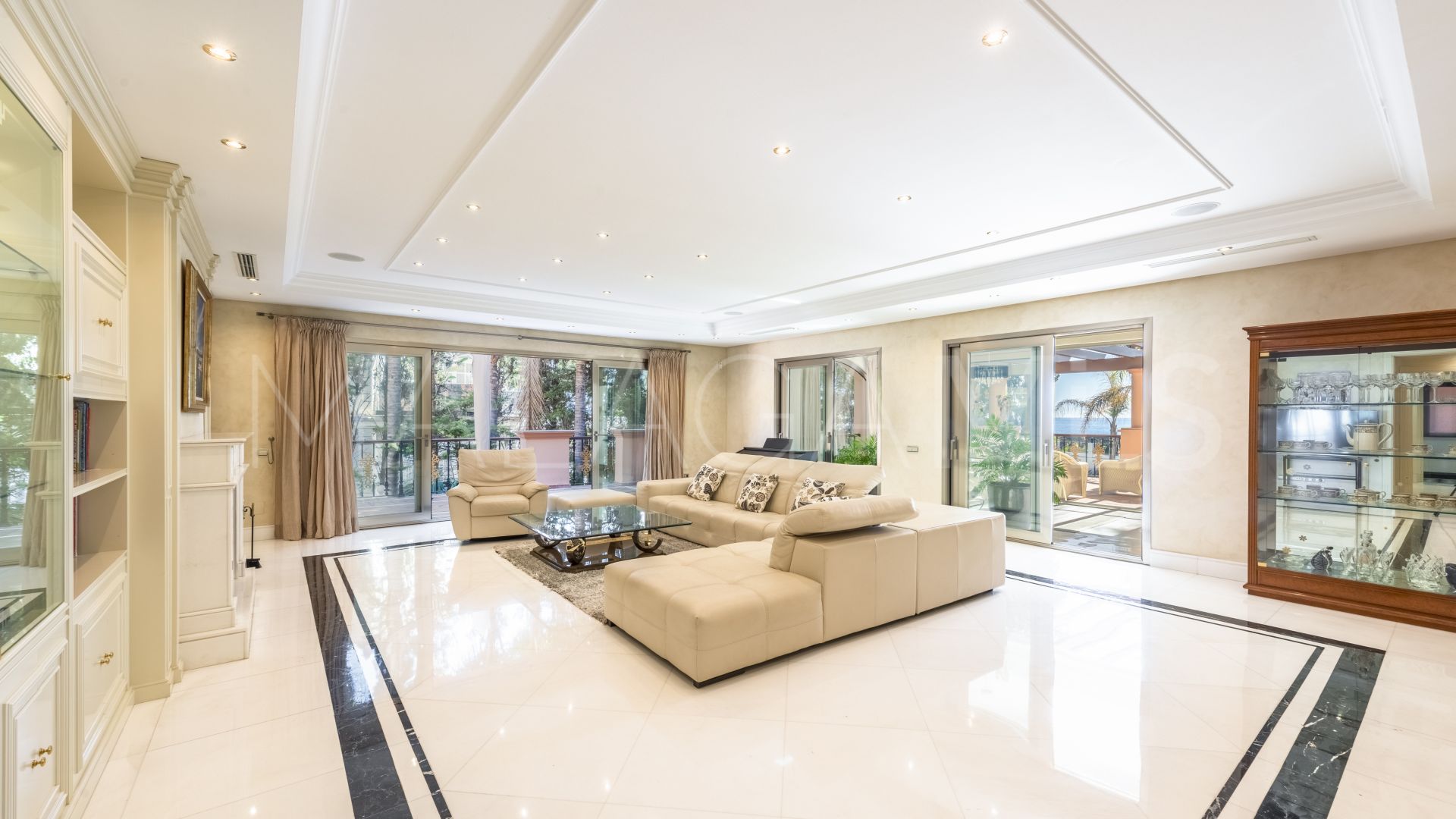 Lägenhet for sale in Marbella - Puerto Banus